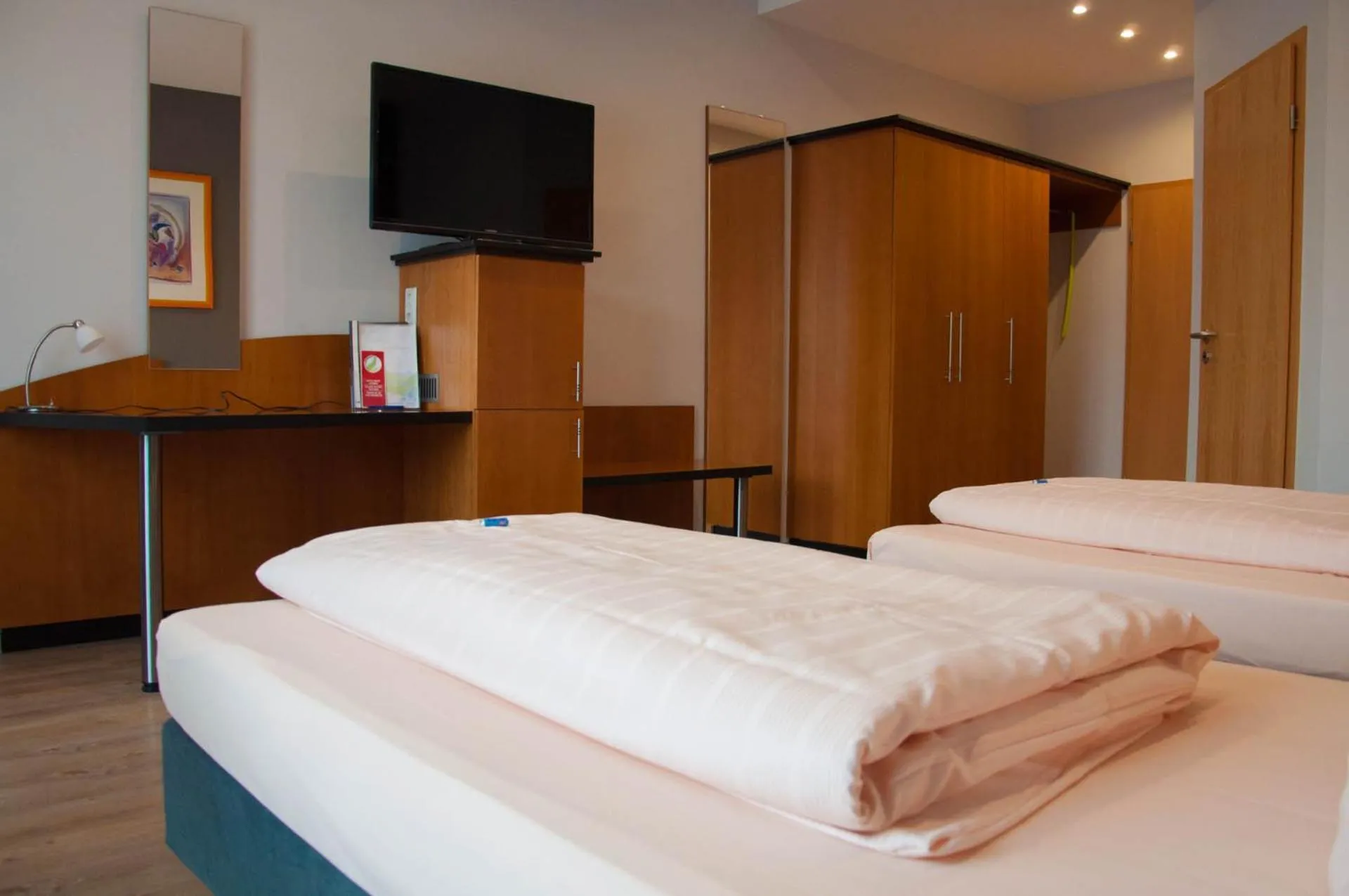 Bed in Hotel Stadt Püttlingen