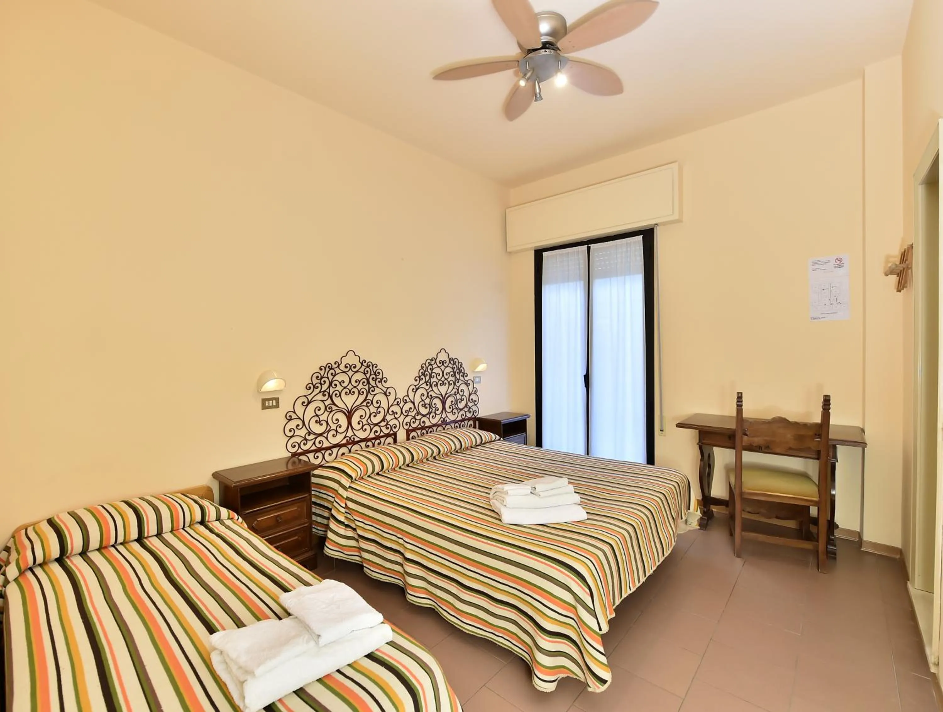 Bedroom, Bed in Hotel Doria