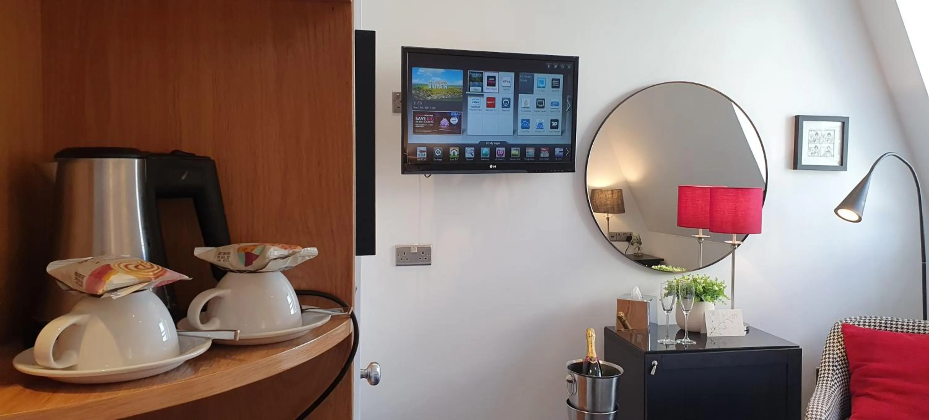 Coffee/tea facilities in A Room With A View - Free Parking