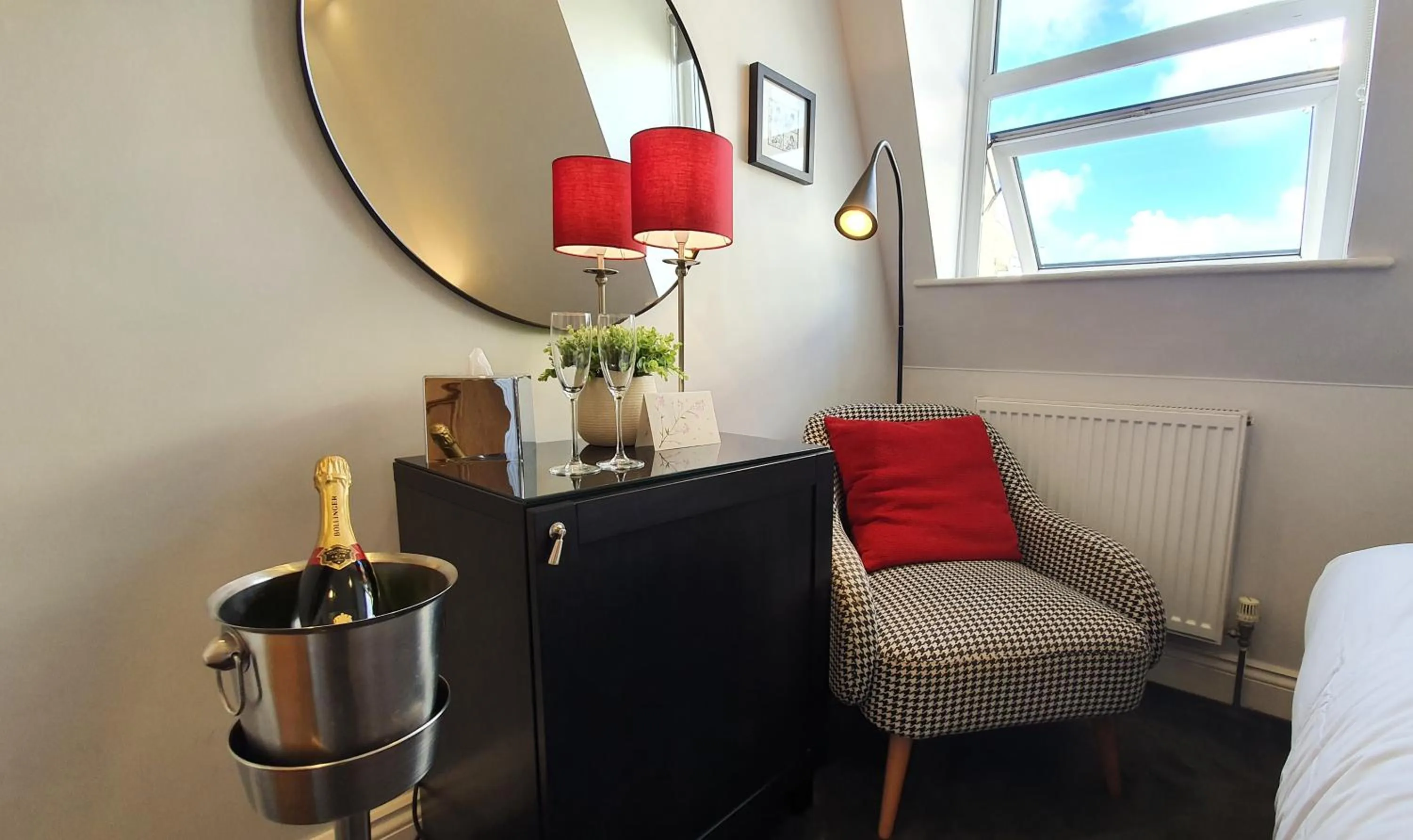 Seating area in A Room With A View - Free Parking