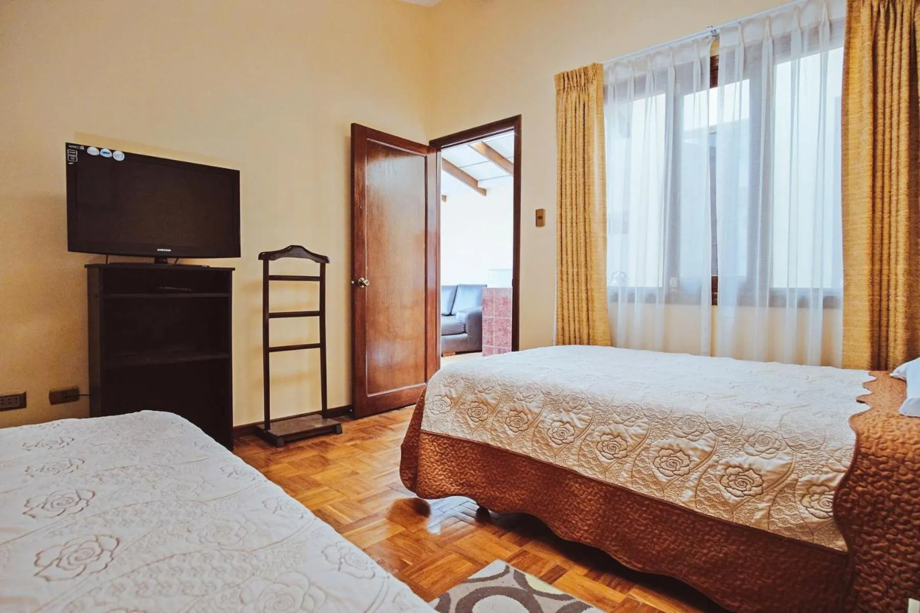 Bedroom, Bed in La Maison Martinet