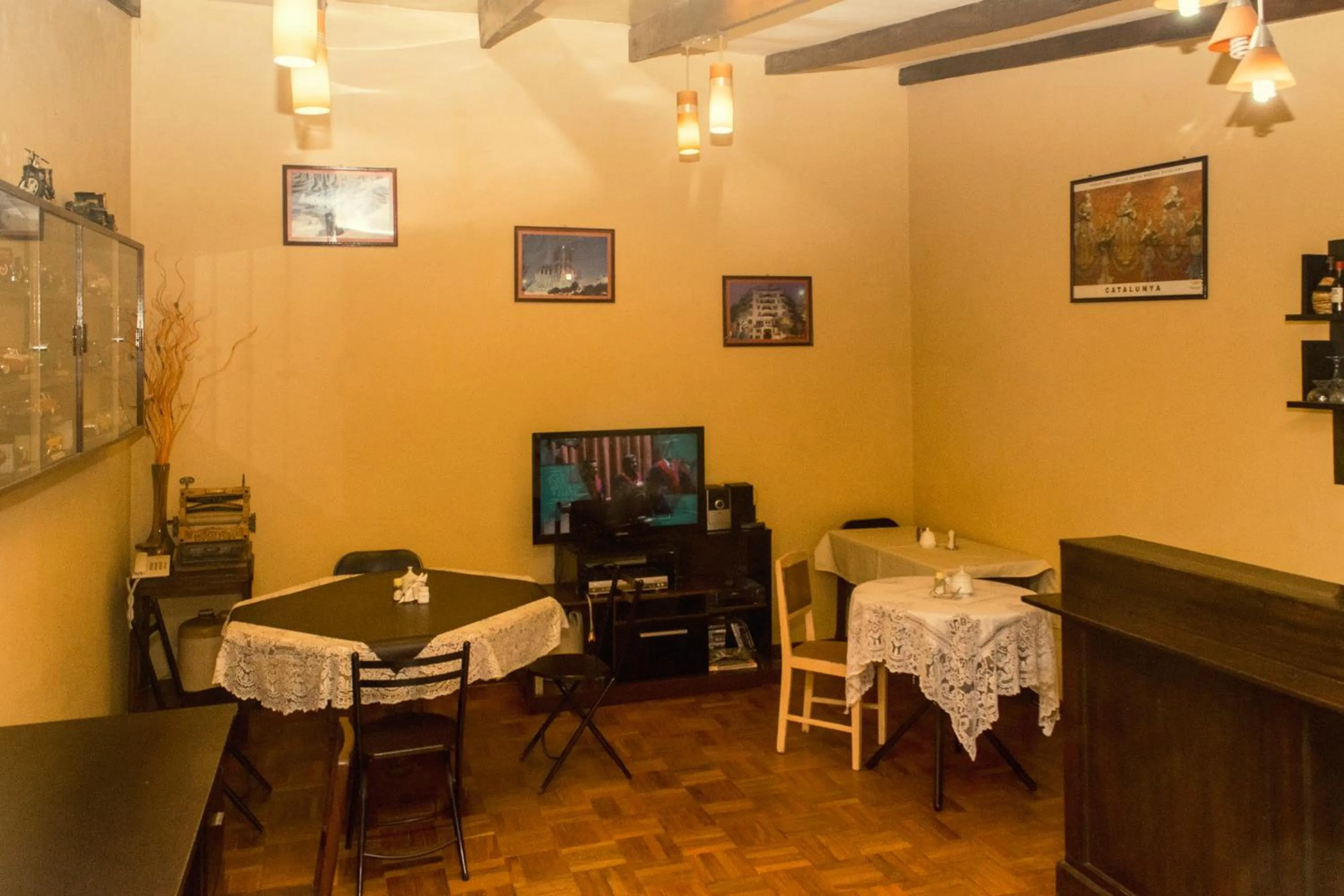 Dining area in La Maison Martinet