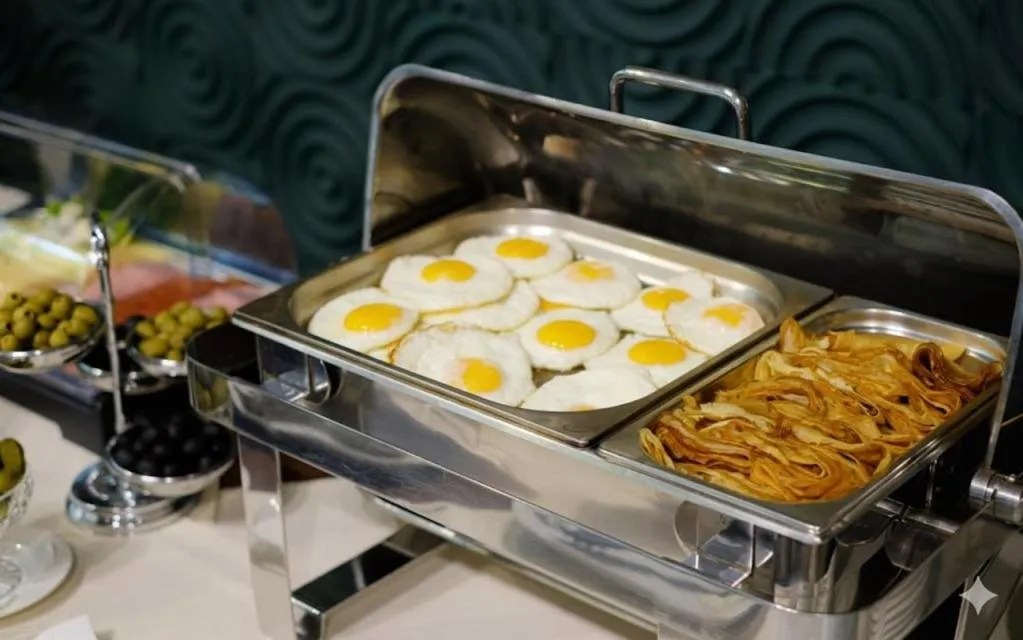 Breakfast in Hotel Russia