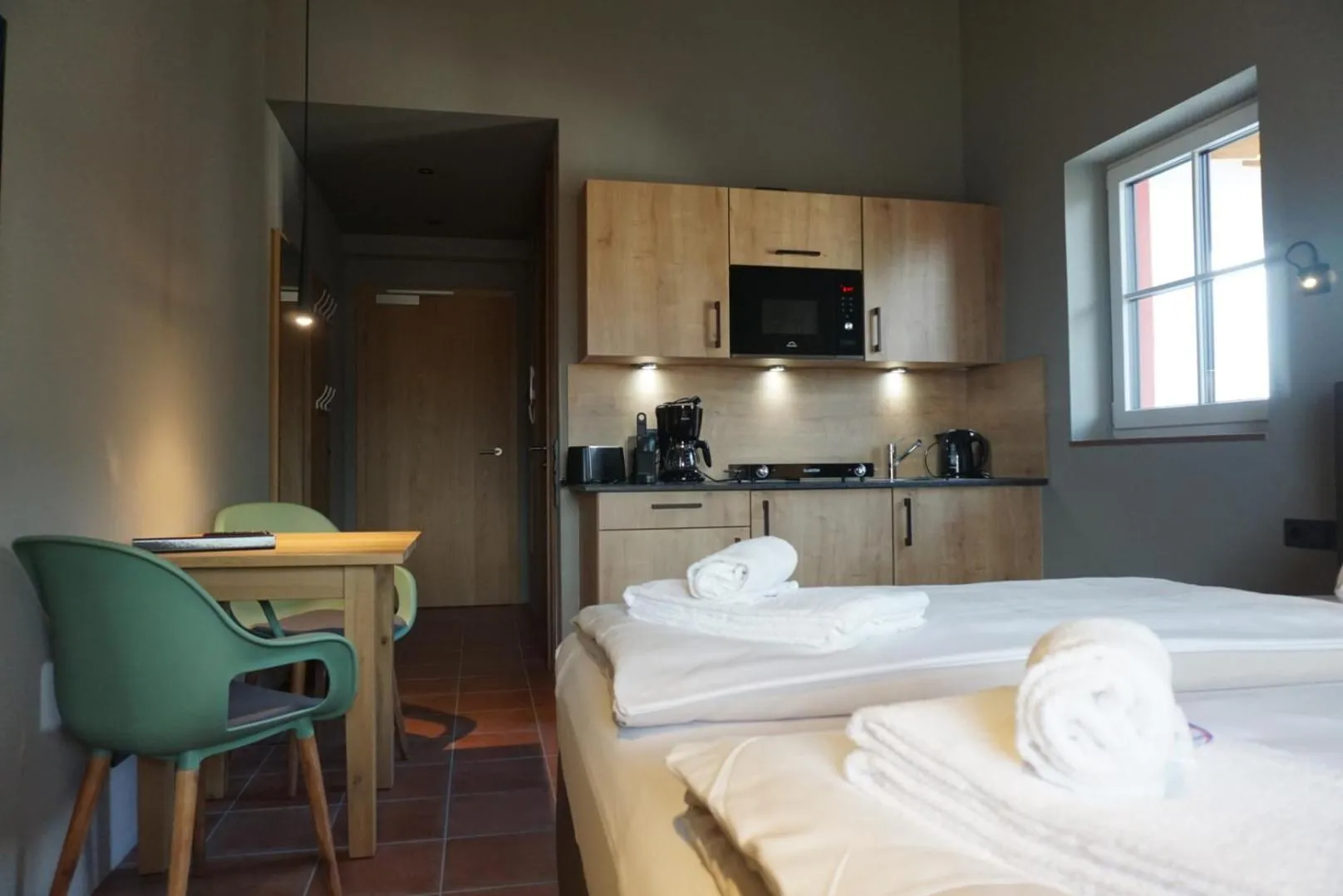 Photo of the whole room in Tauernsuites Mitterwirt by ALPS RESORTS