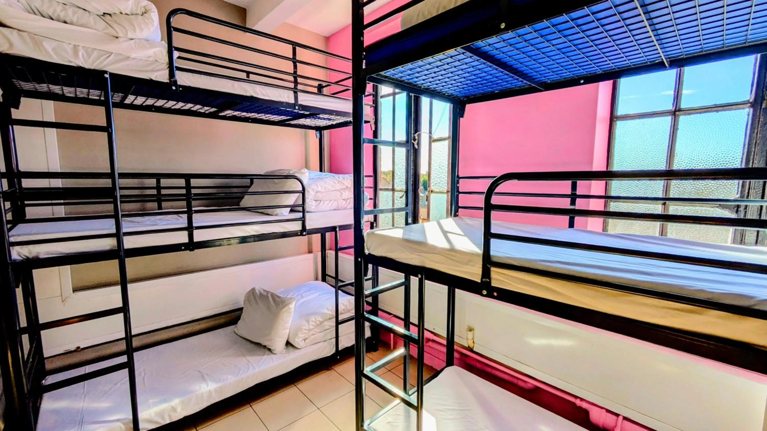 Bedroom, Bed in Rest Up London