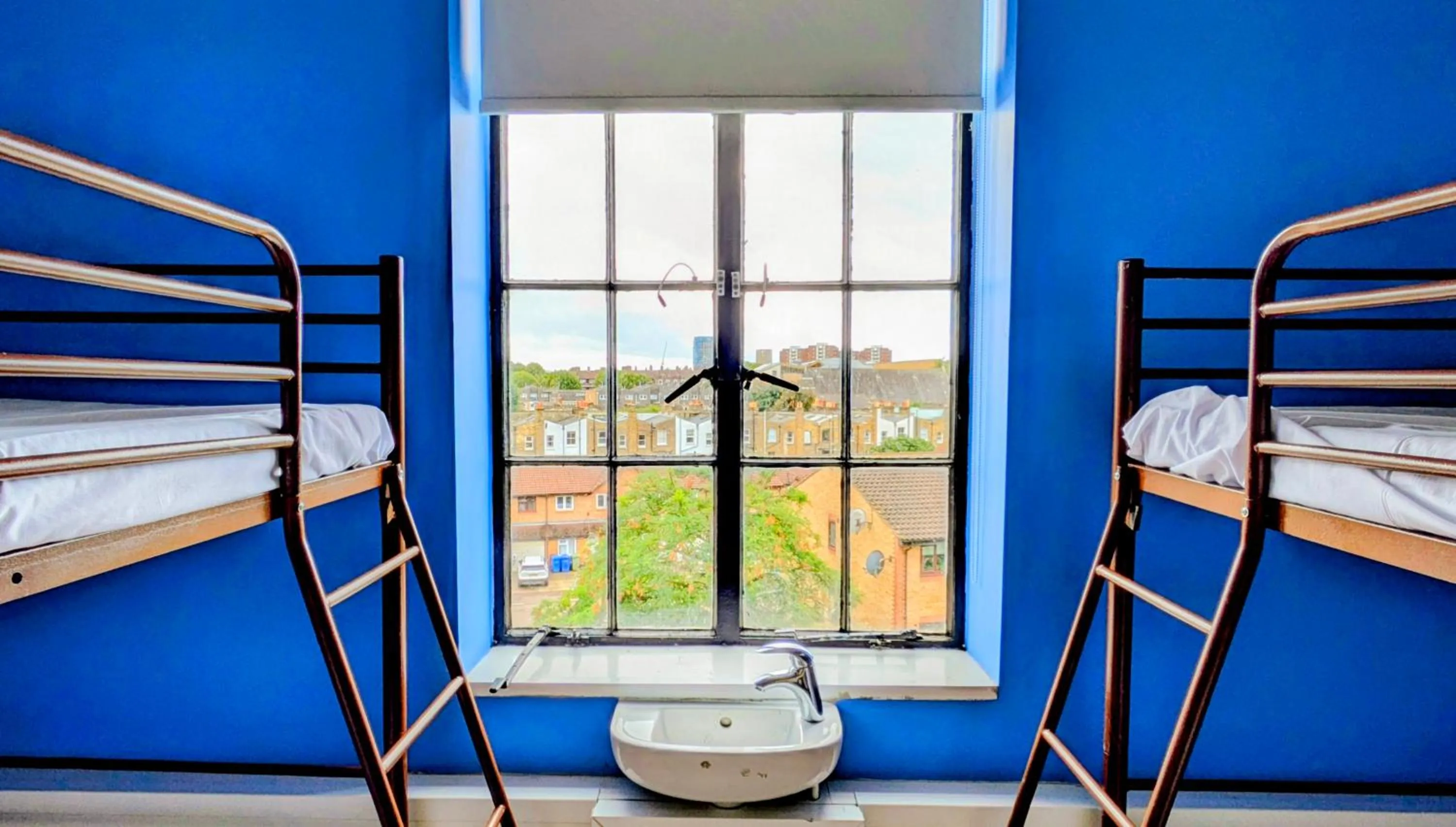 Bedroom, Bed in Rest Up London