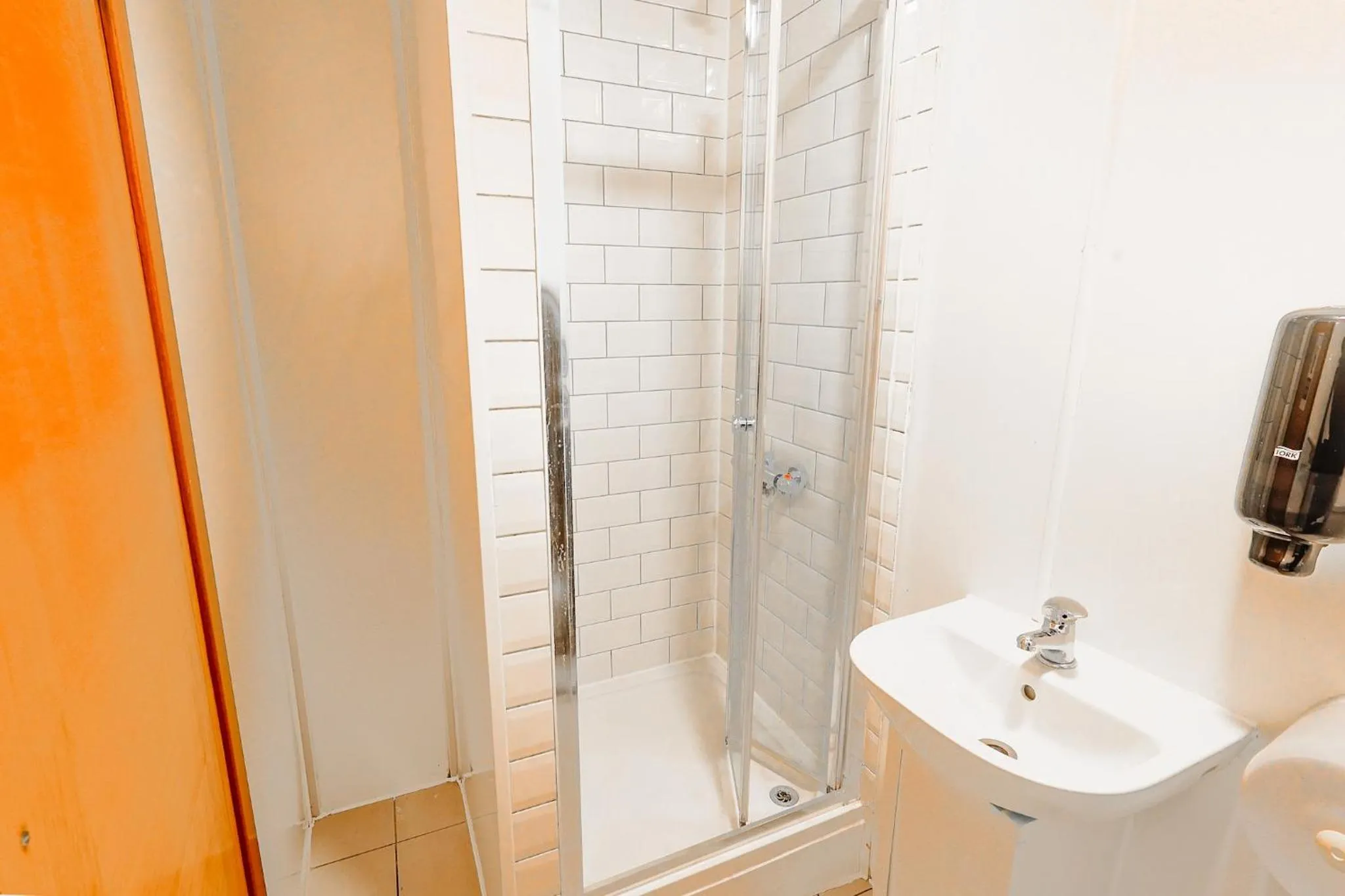 Shower in Rest Up London