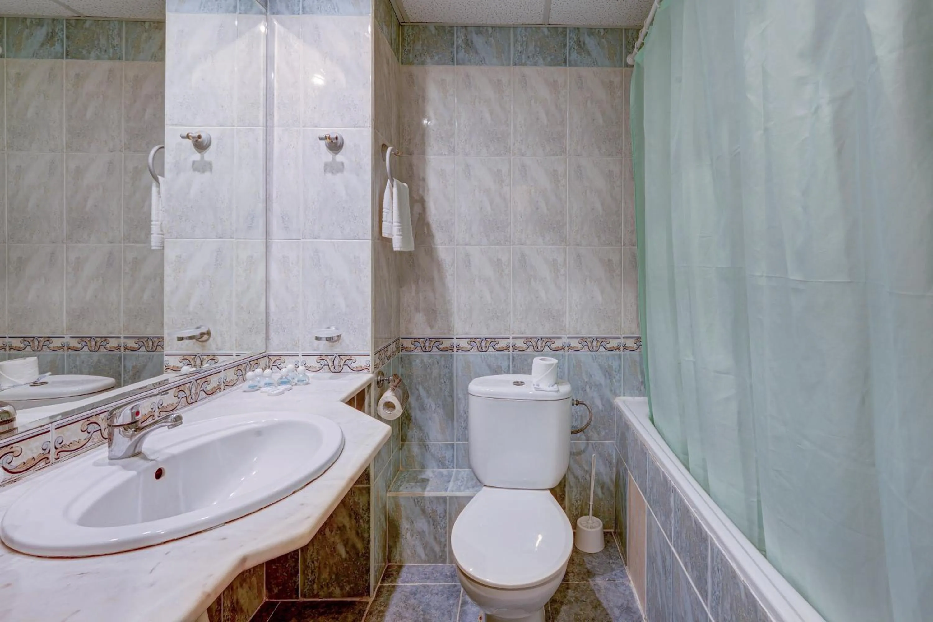 Shower in Hotel Shipka All Inclusive