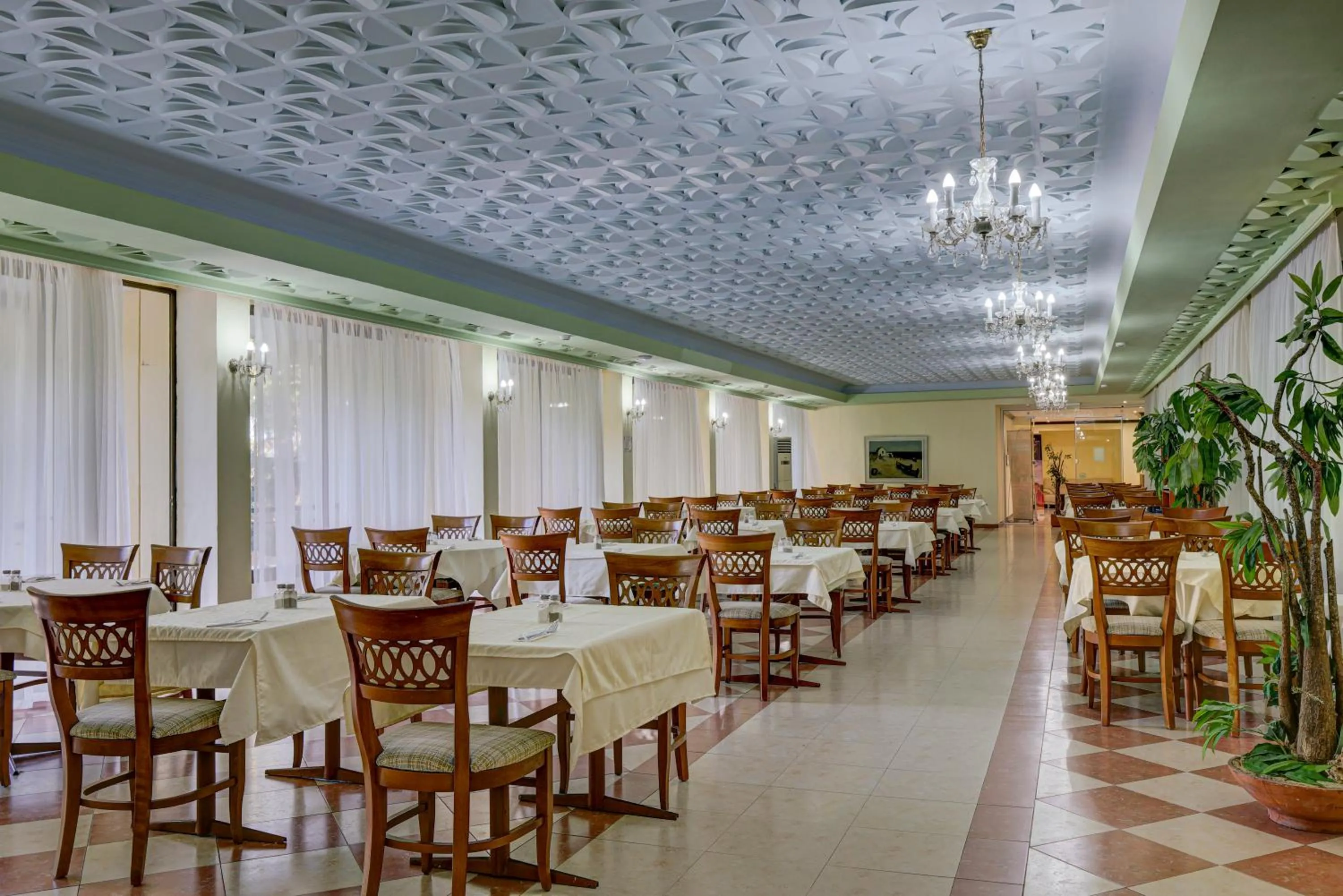 Restaurant/places to eat in Hotel Shipka All Inclusive