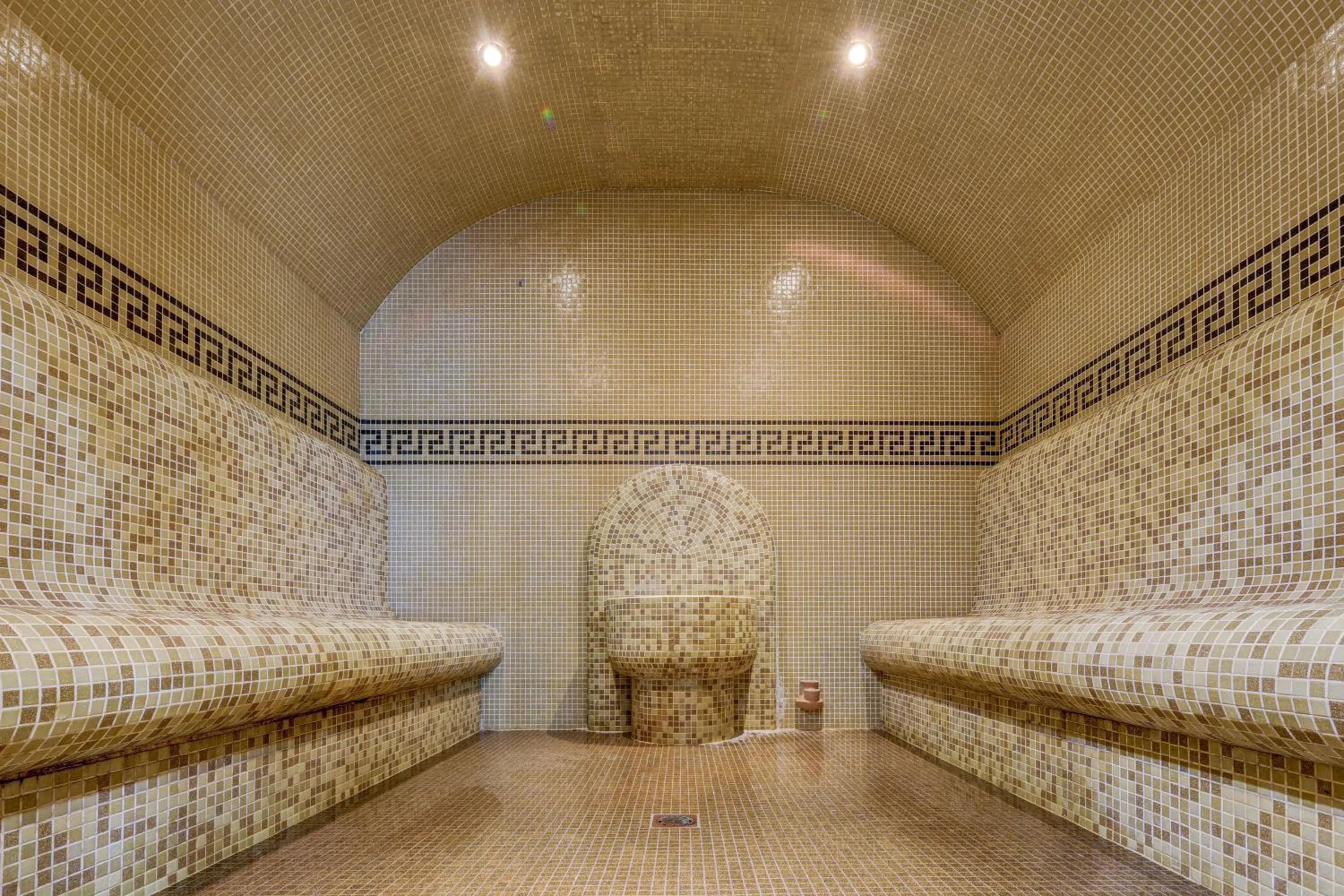 Steam room in Hotel Shipka All Inclusive