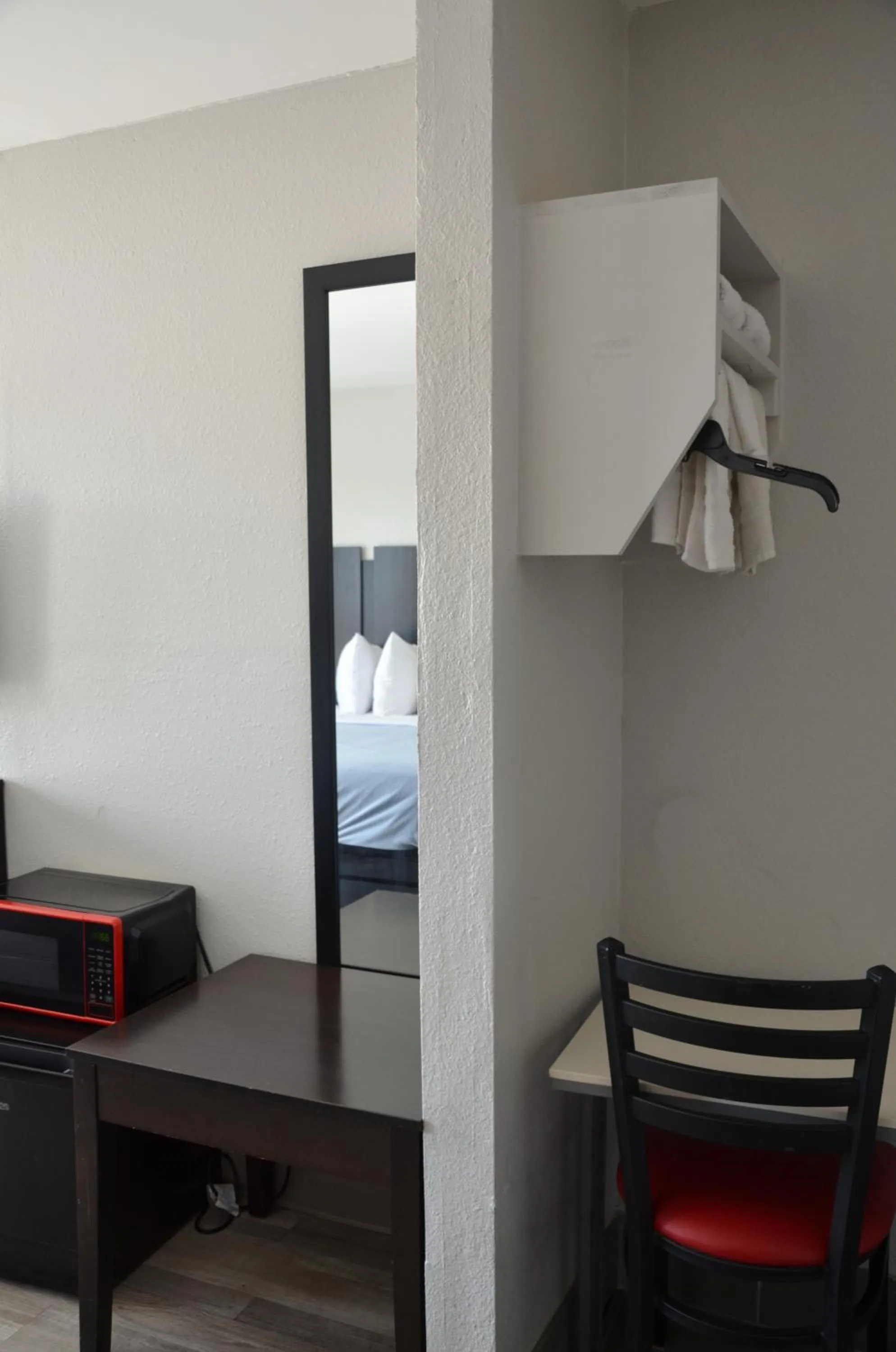 Bed in My Home & Suites Covington