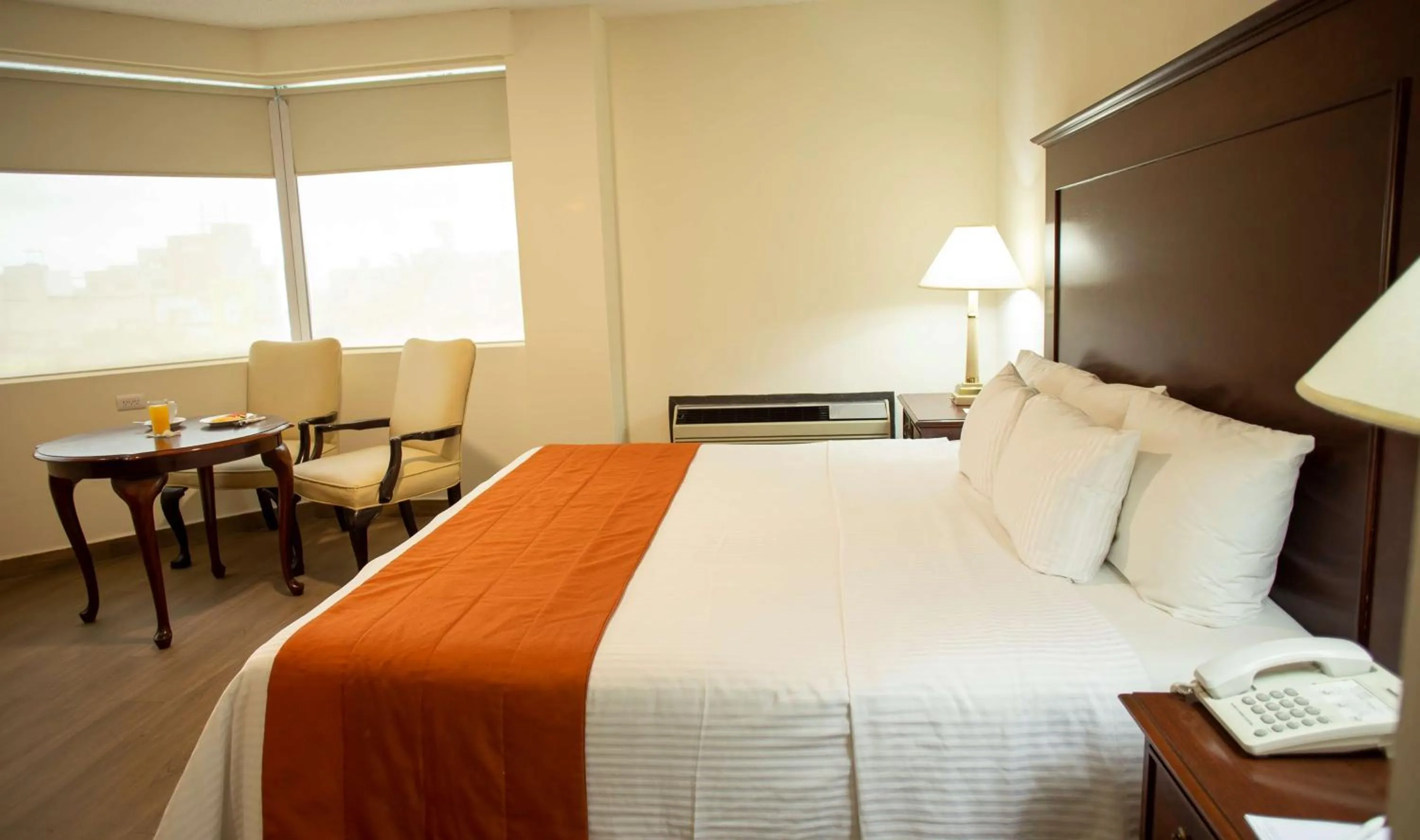 Photo of the whole room, Bed in Hotel Plaza Calzada