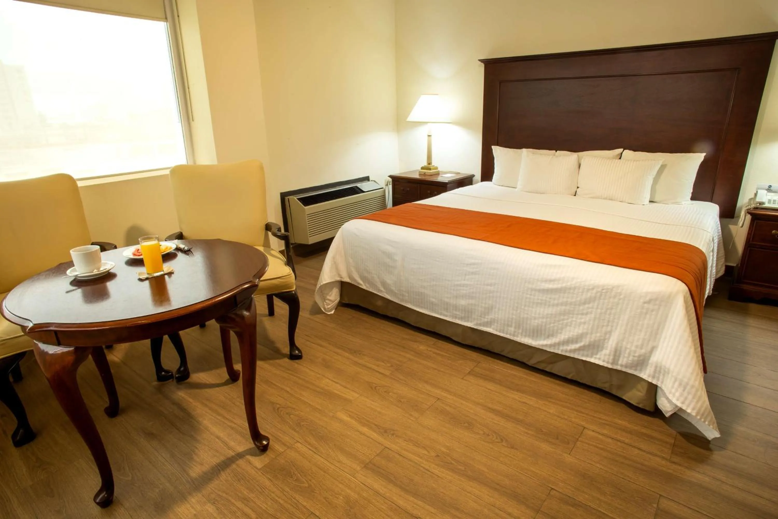 Photo of the whole room, Bed in Hotel Plaza Calzada