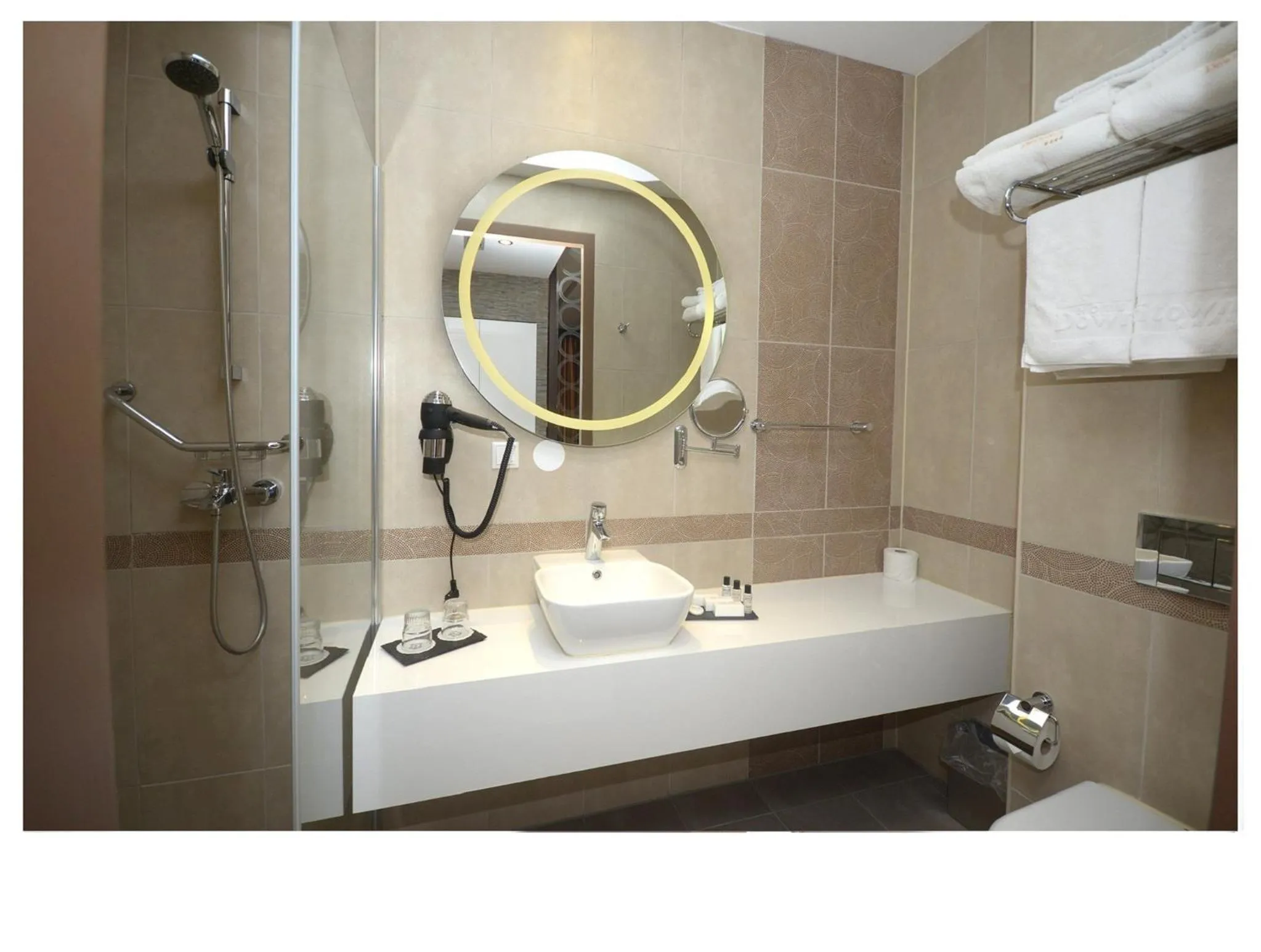 Bathroom in Grand Hotel Downtown