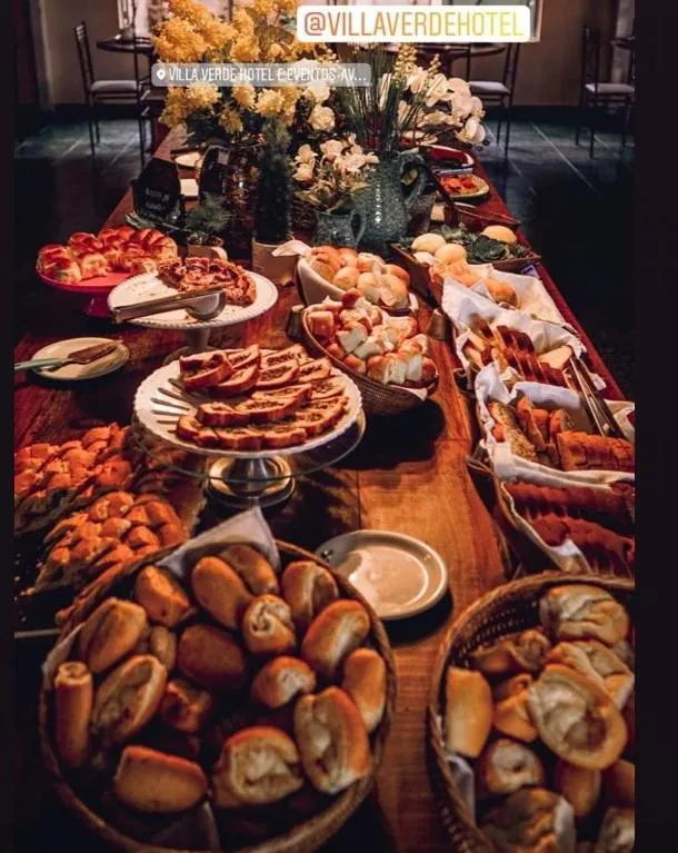 Food and drinks in Hotel Casa Amarela