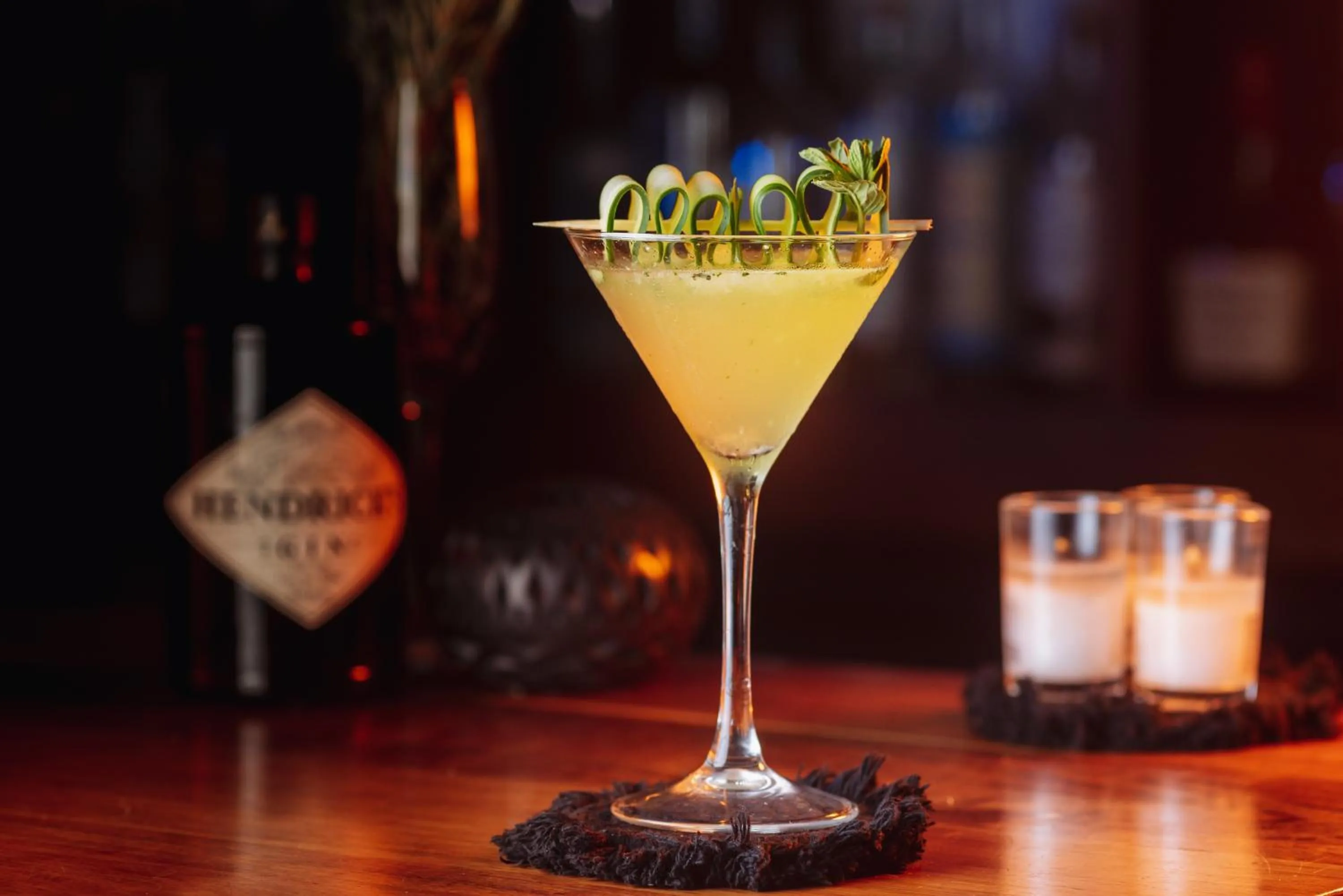 Restaurant/places to eat in Hotel B Unique