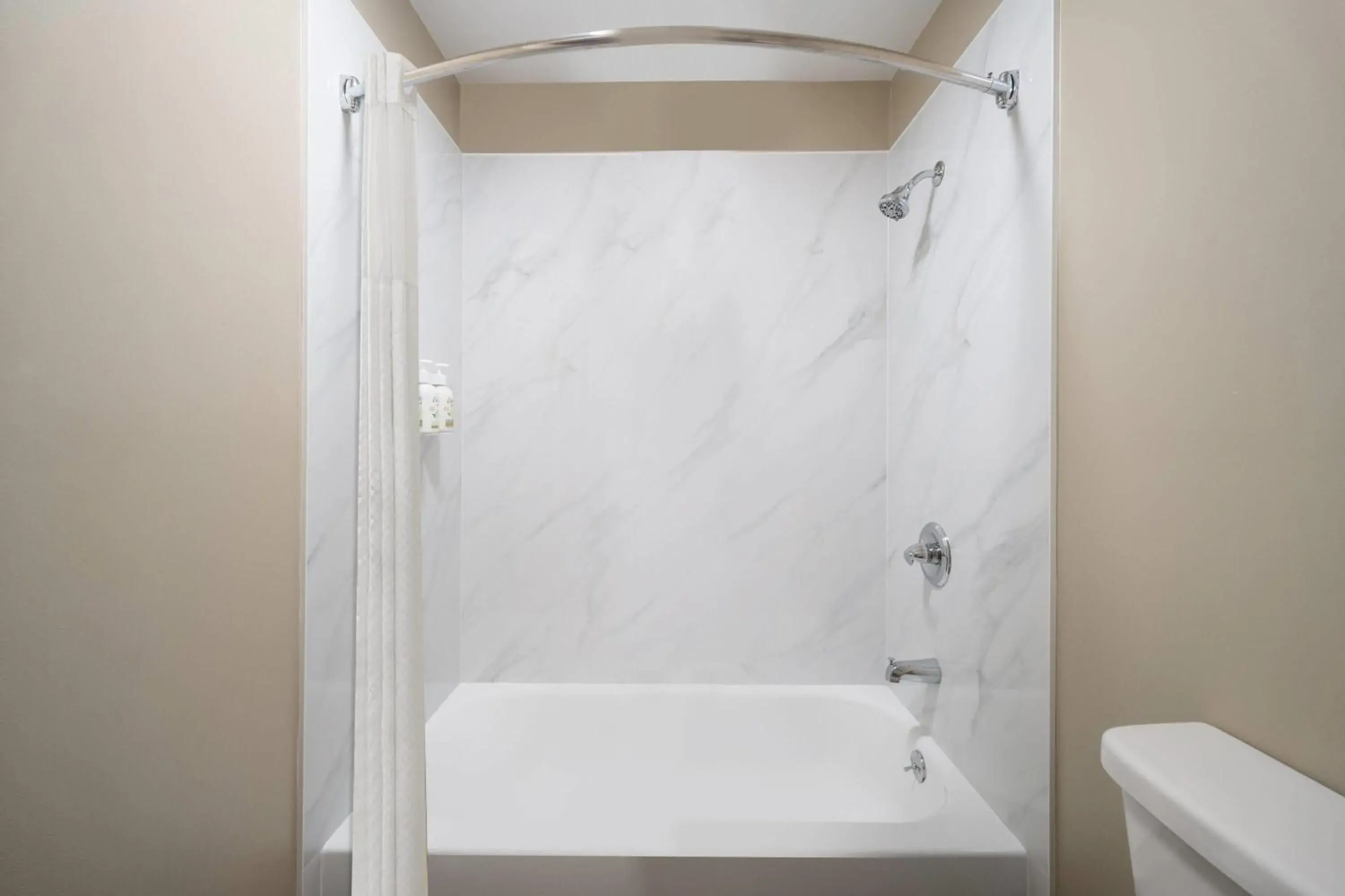 King Room - Non-Smoking in Baymont by Wyndham Commerce GA Near Tanger Outlets Mall King Room - Non-Smoking in Baymont by Wyndham Commerce GA Near Tanger Outlets Mall