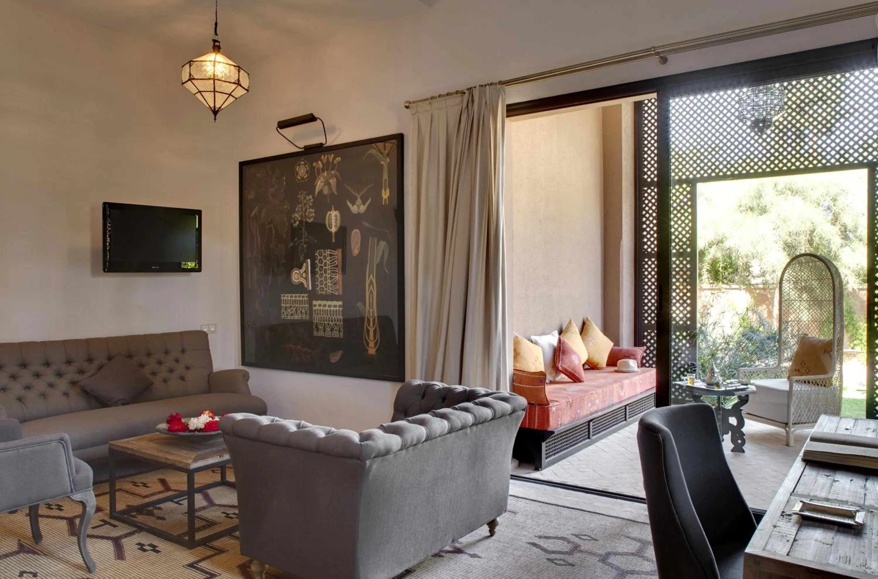 Photo of the whole room in Palais de l'O - Maison d'hôtes