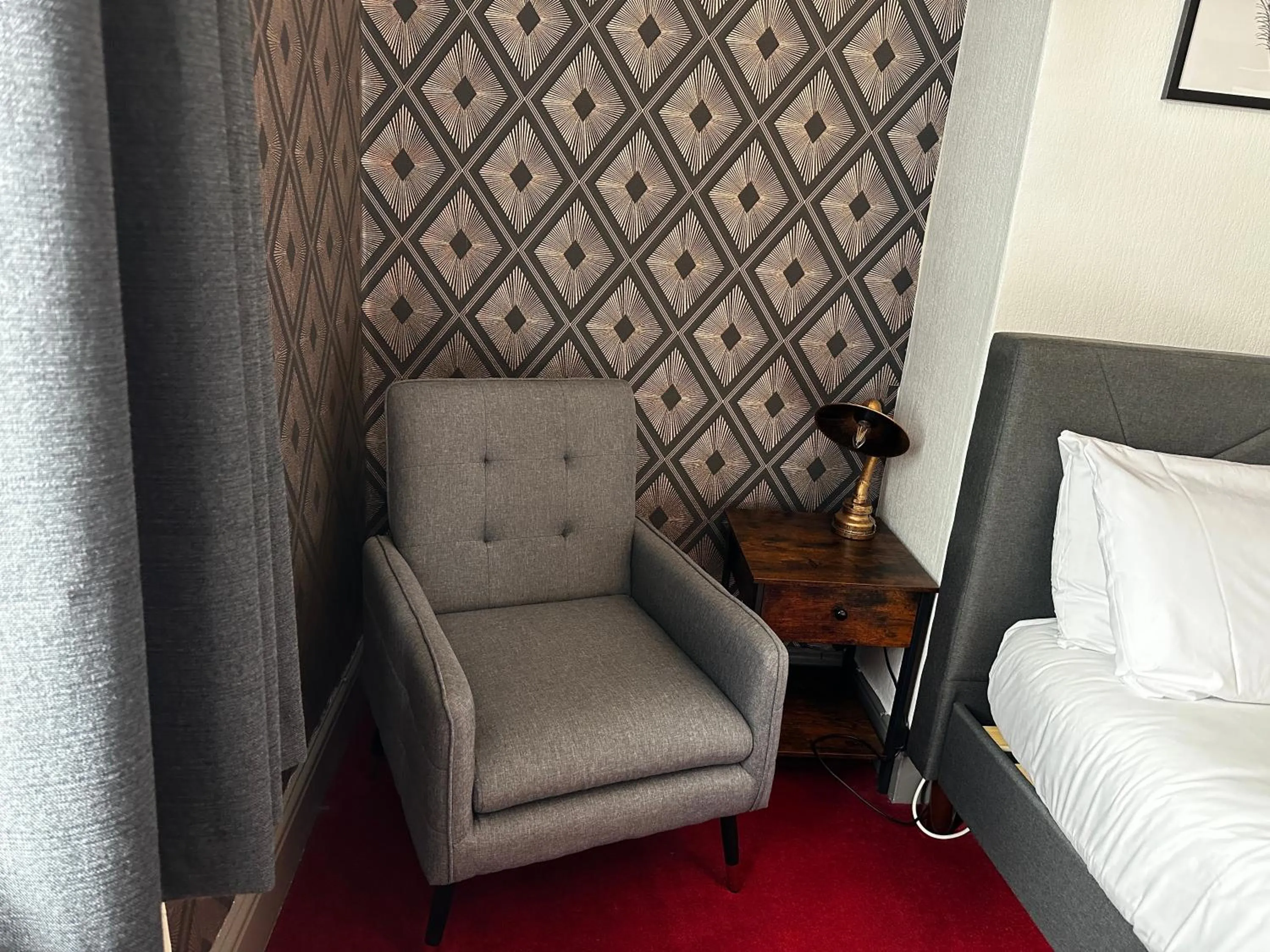 Bed in The Derby Hotel