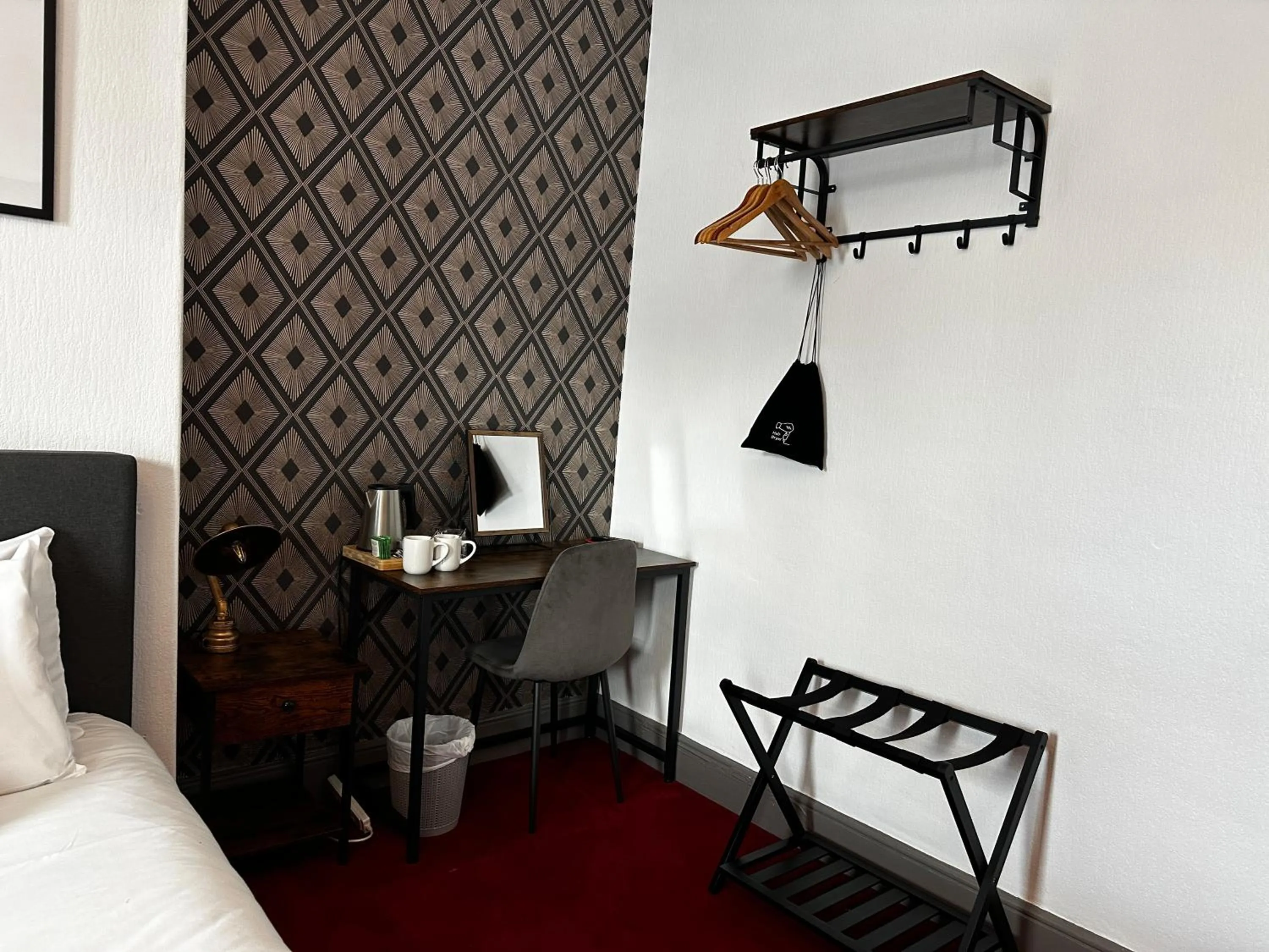 Bed in The Derby Hotel