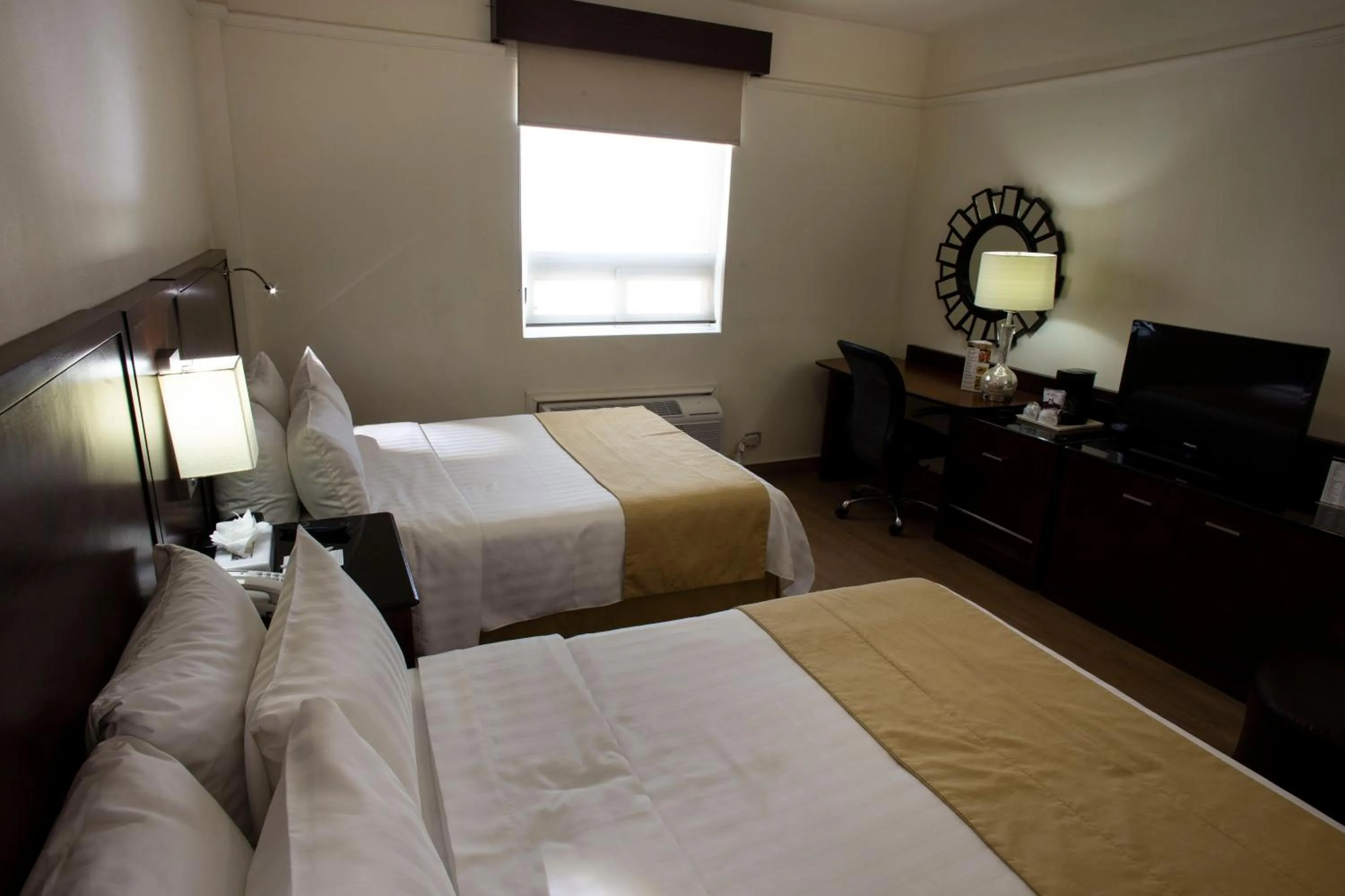 Bed in Best Western Centro Monterrey