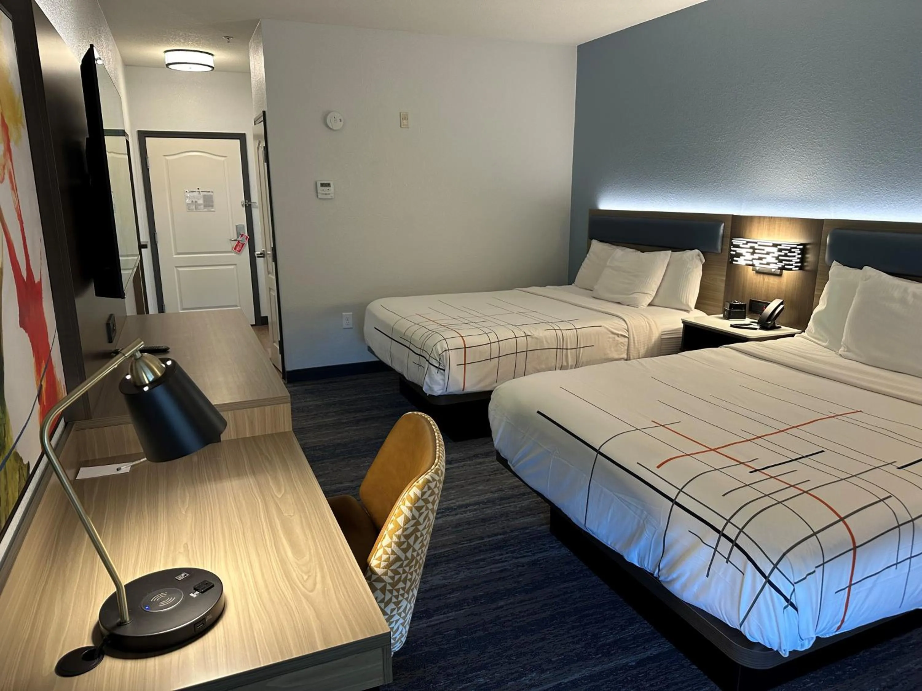 Bed in La Quinta by Wyndham Macon West