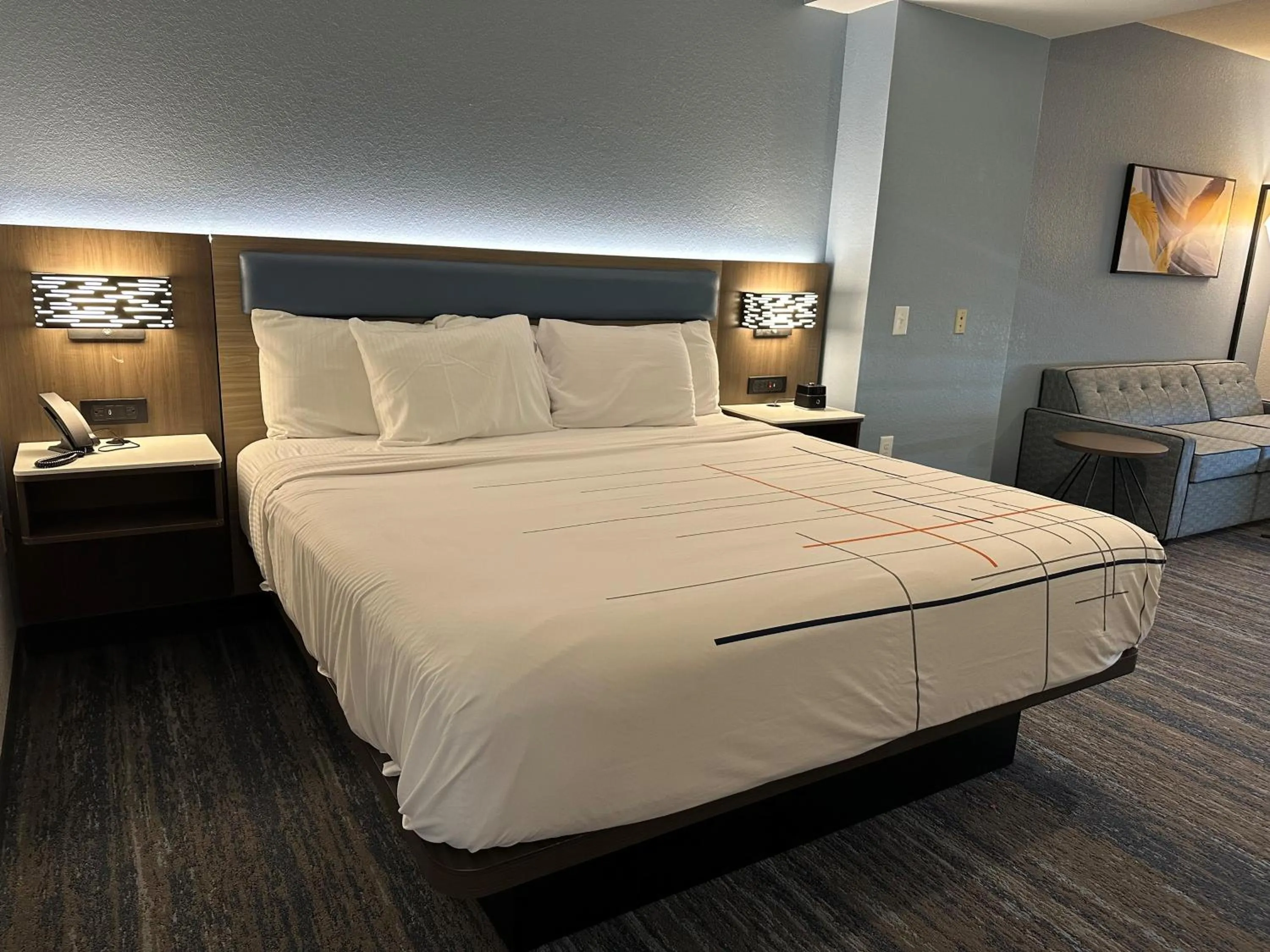 Bed in La Quinta by Wyndham Macon West