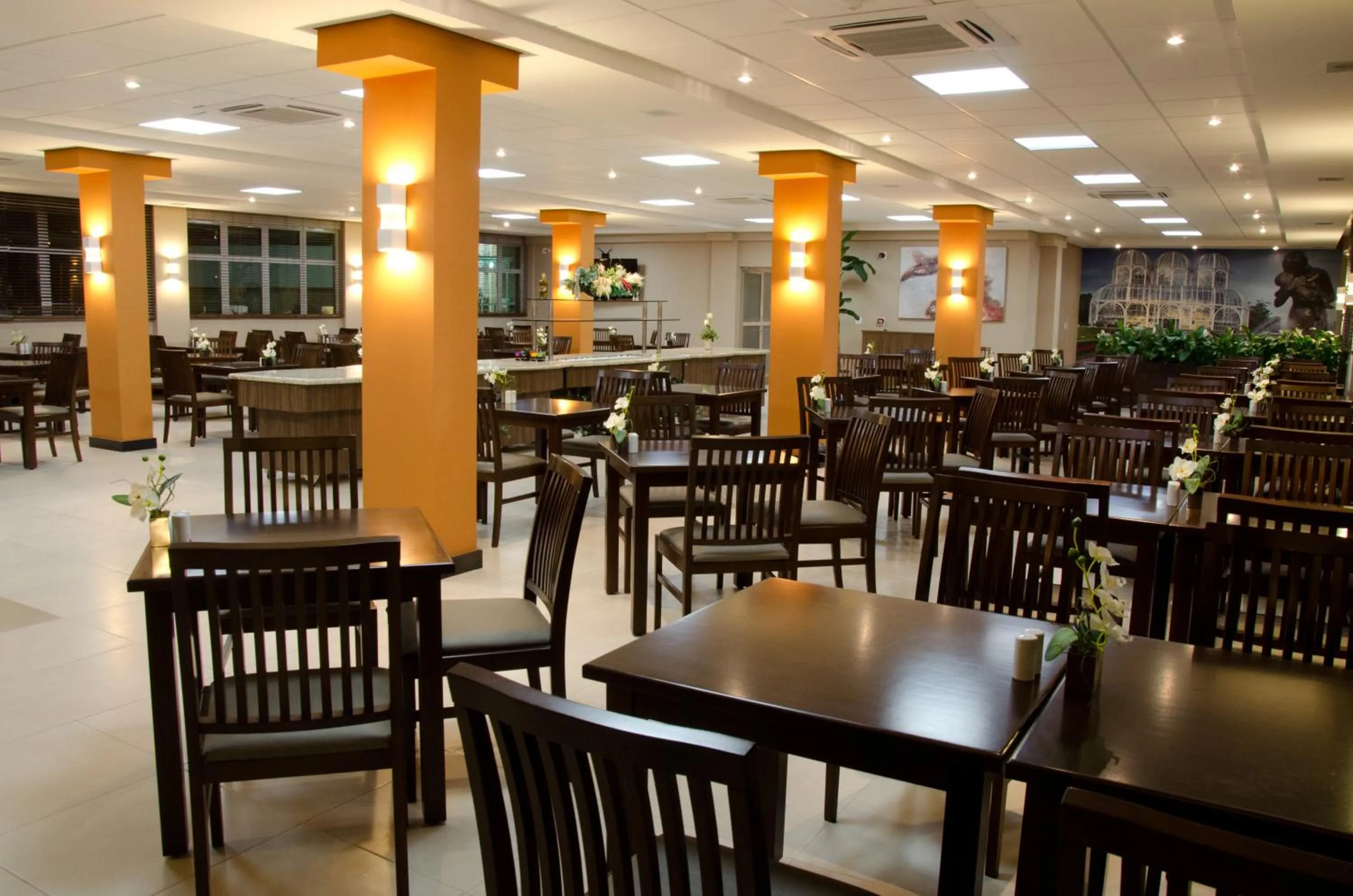 Restaurant/places to eat in Bristol Portal do Iguaçu Curitiba Aeroporto