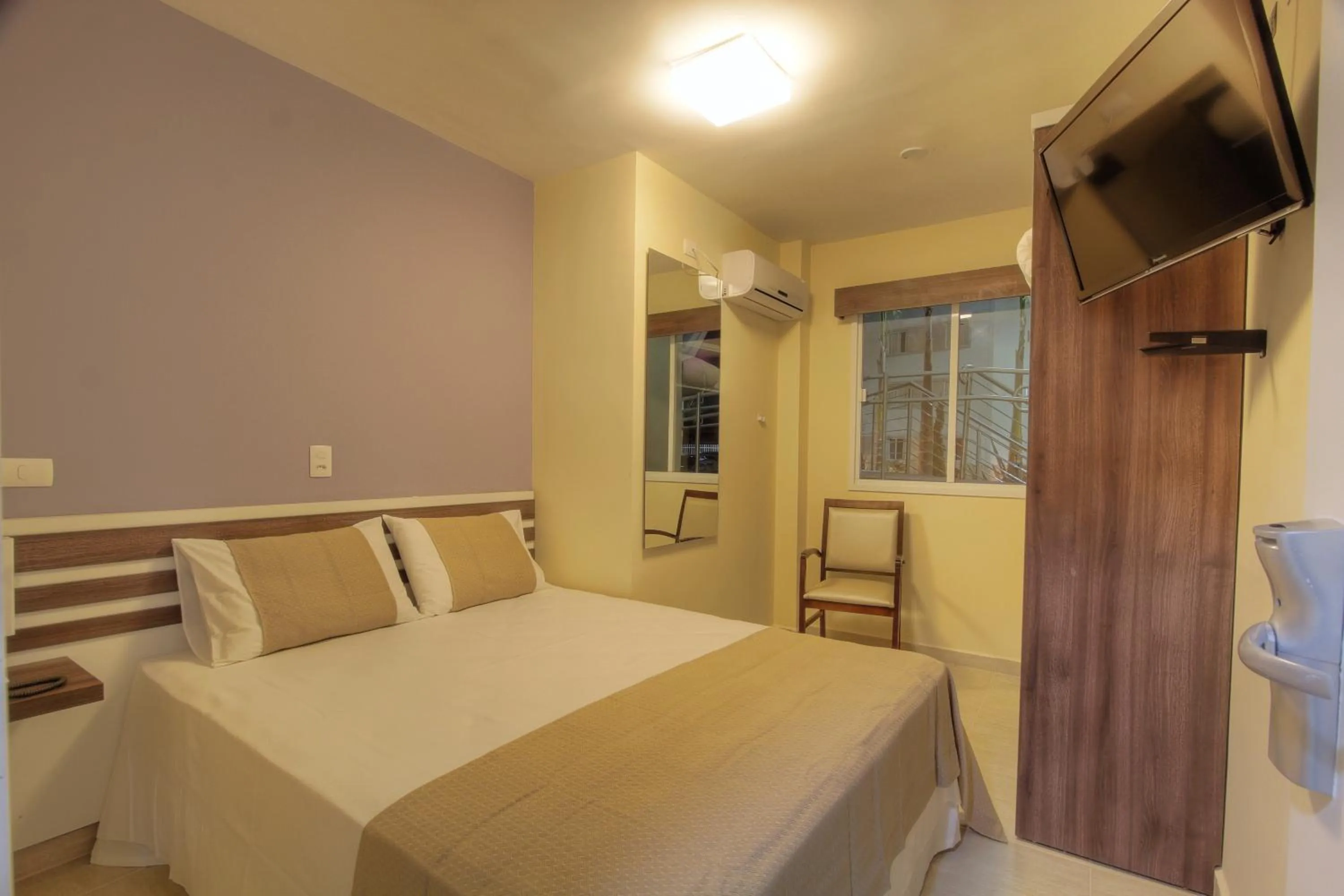 Bedroom, Bed in Bristol Portal do Iguaçu Curitiba Aeroporto