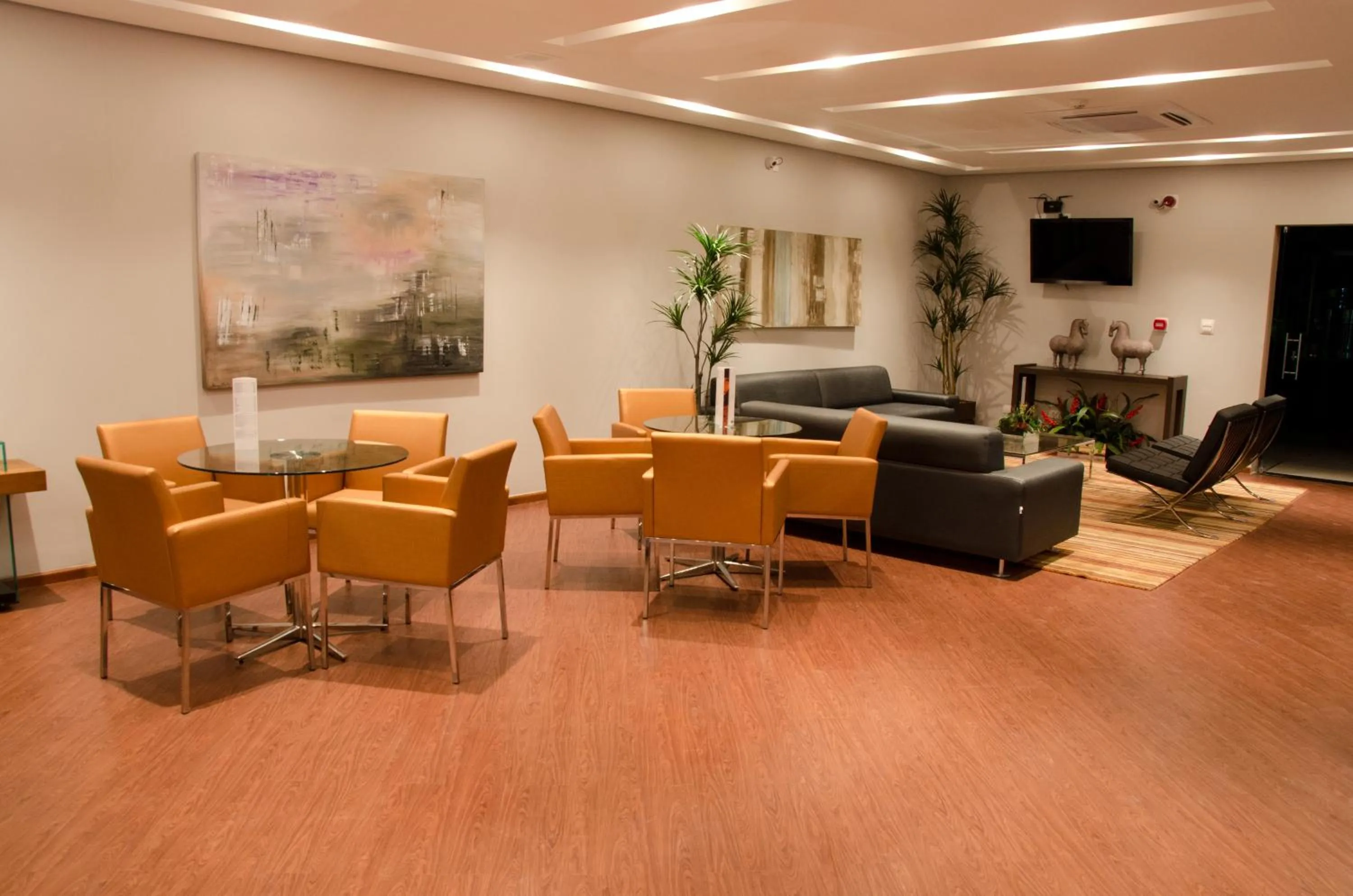 Lounge or bar in Bristol Portal do Iguaçu Curitiba Aeroporto