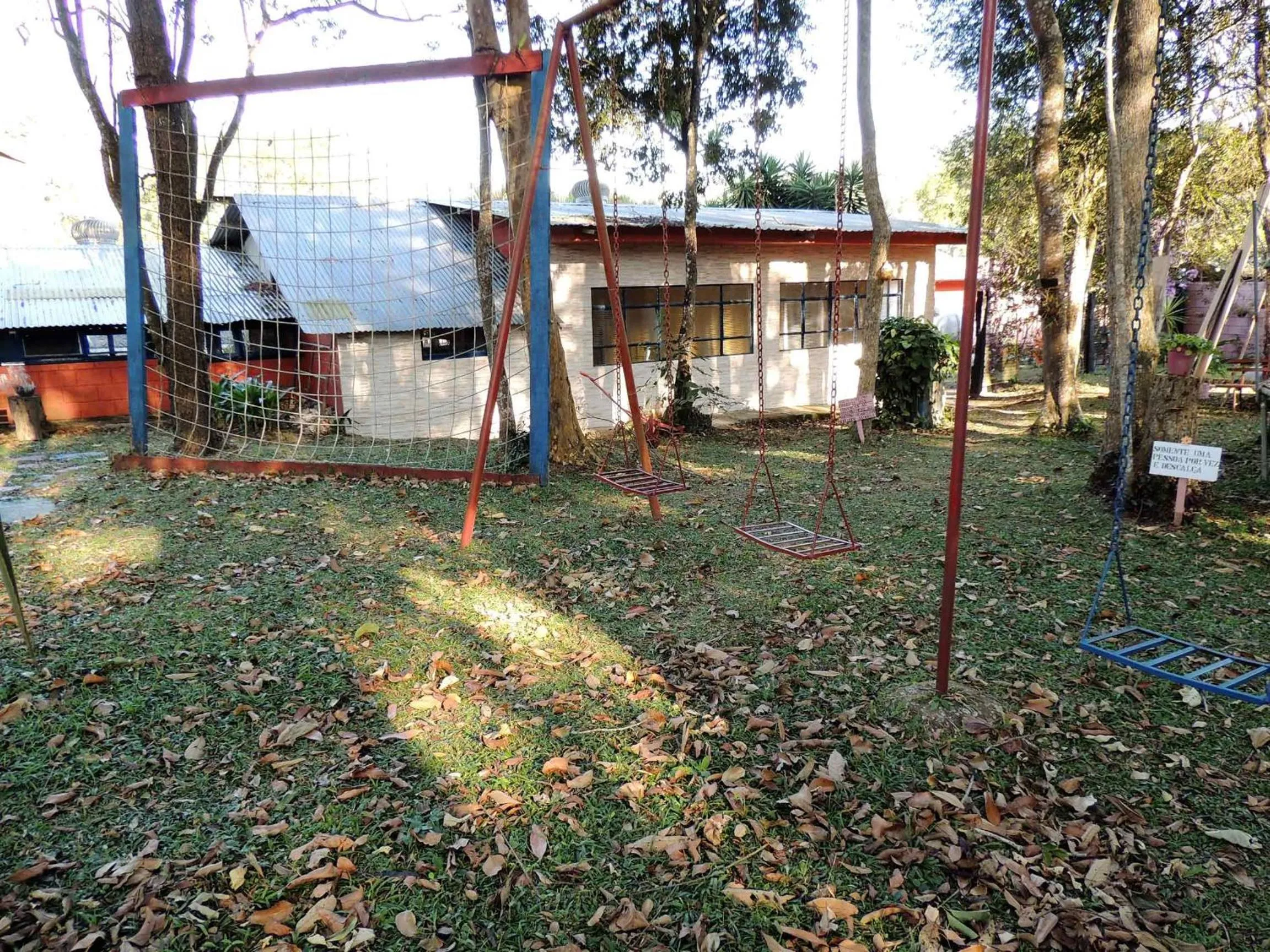 Children play ground in Pousada Juriti - Eco Hotel