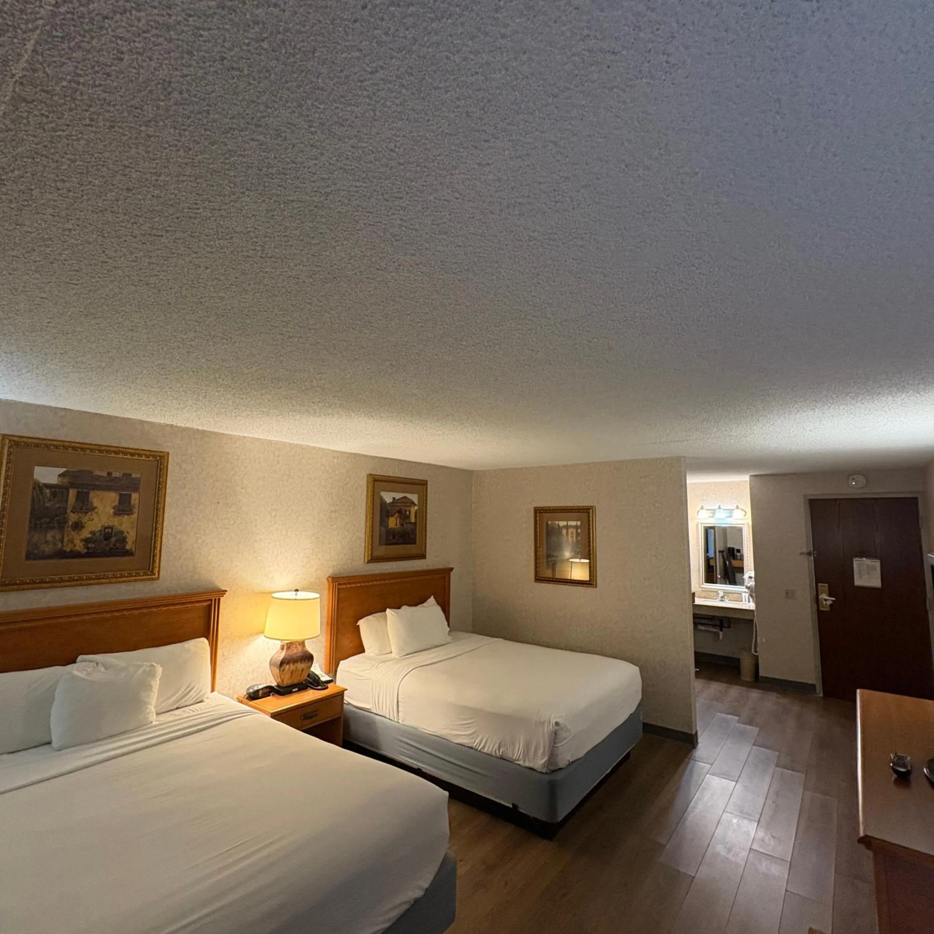 Bedroom, Bed in Bismarck Hotel and Conference Center