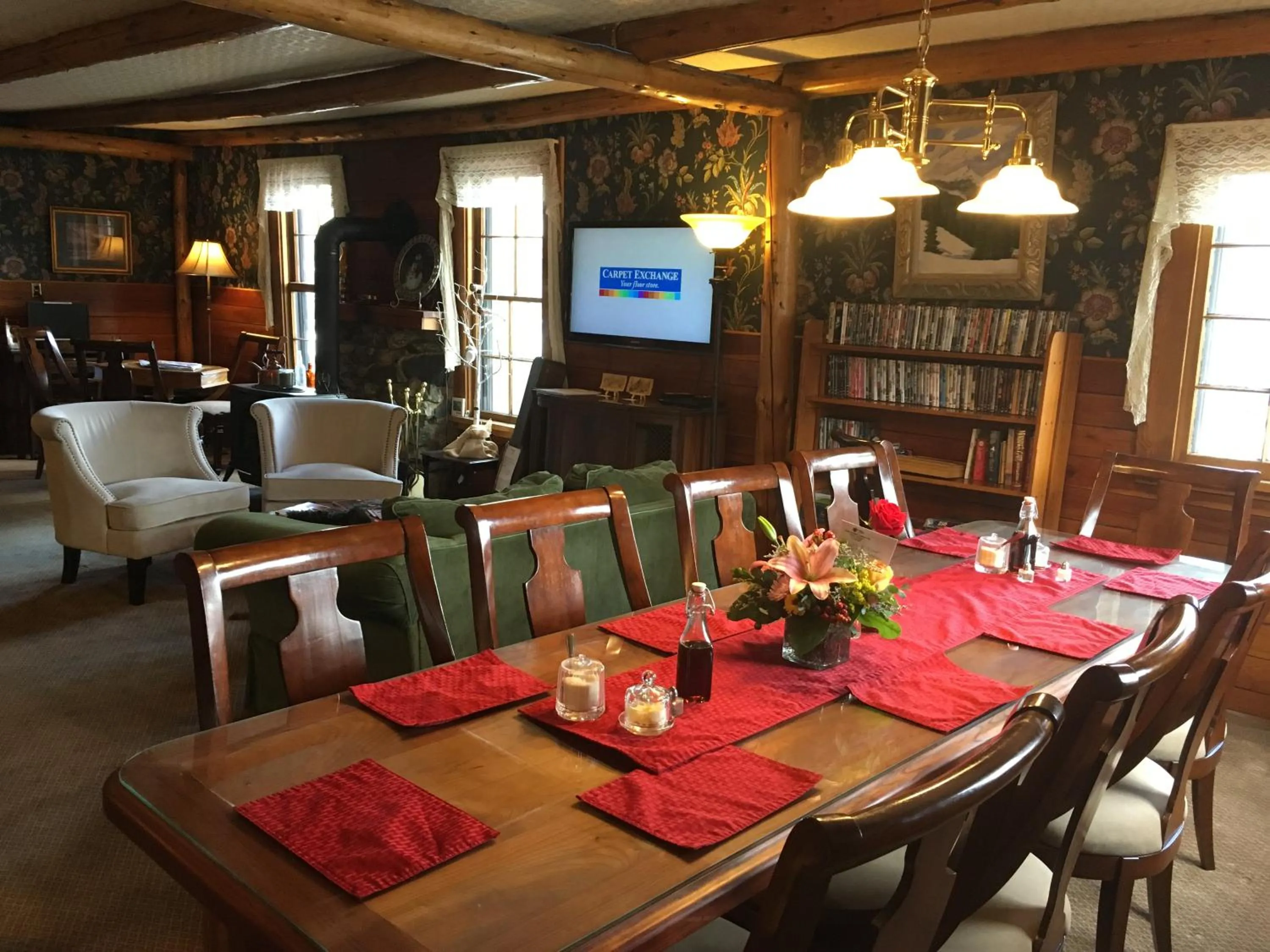 Living room in Frisco Lodge