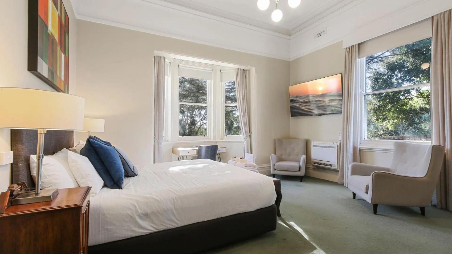 Bedroom, Bed in The Riversleigh