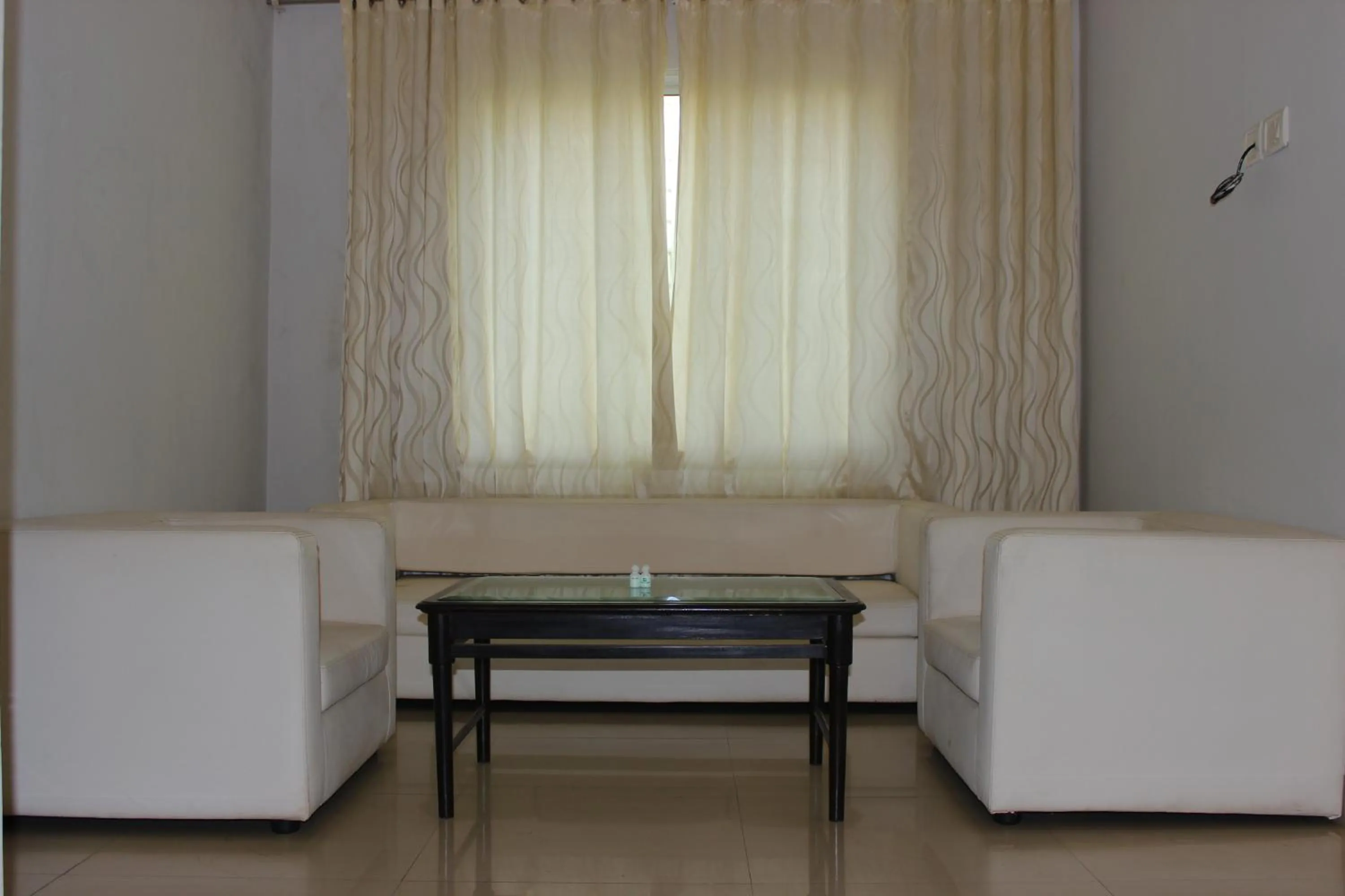 Day in Mount Residency