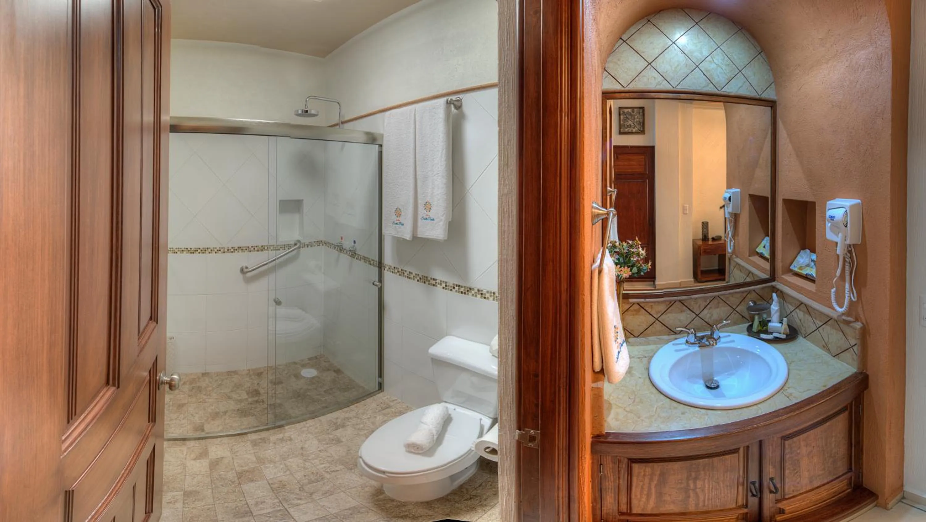 Bathroom in Hotel Santa Paula