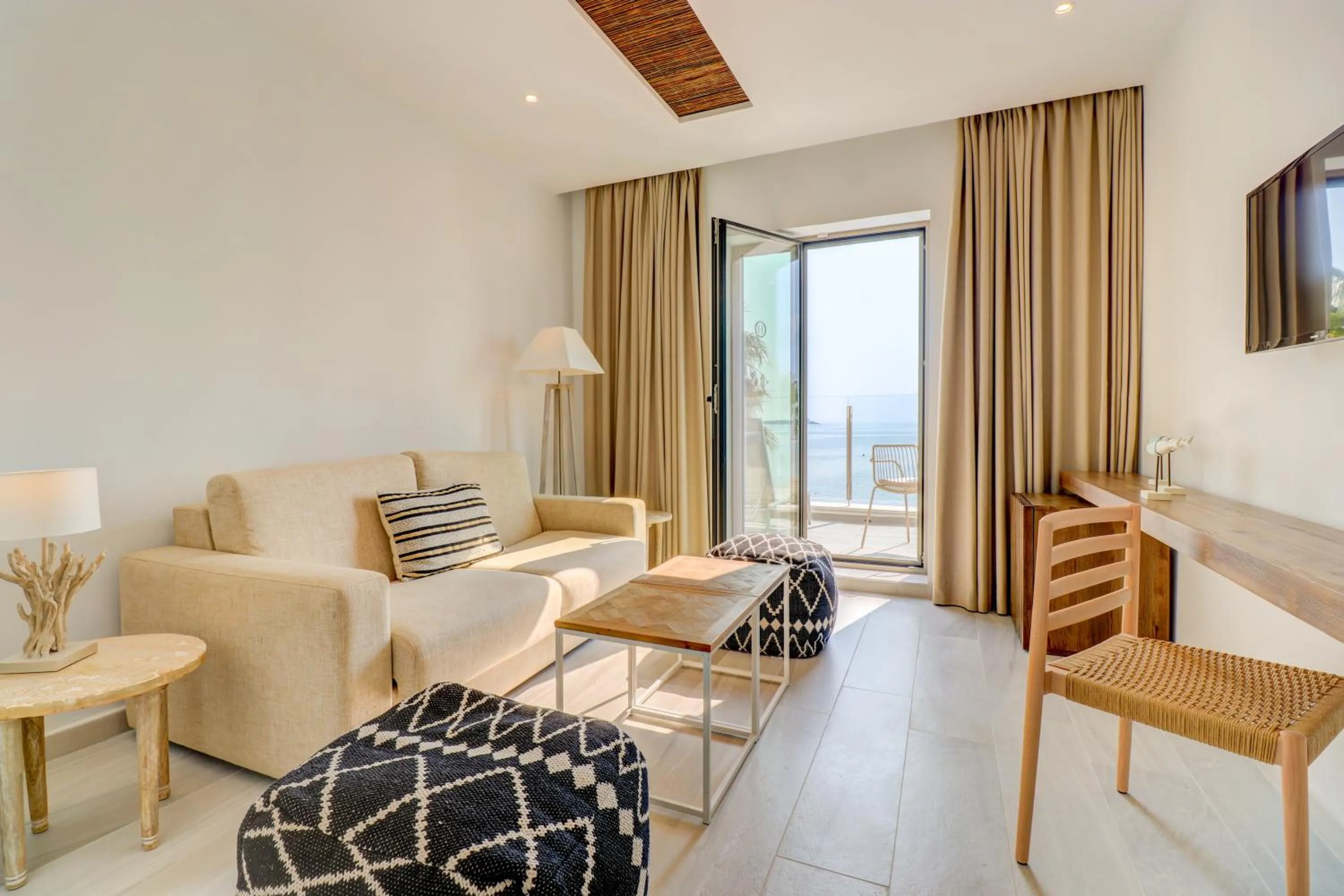 Photo of the whole room in Hoposa Pollentia - Adults Only