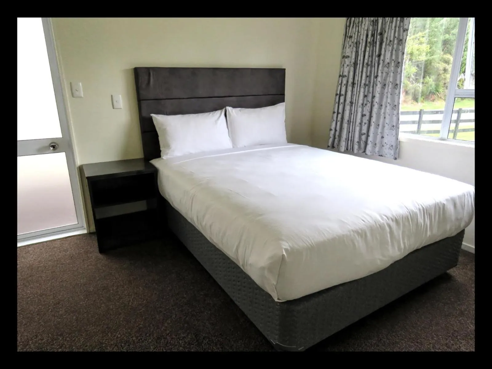 Bed in Grandeur Thermal Spa Resort