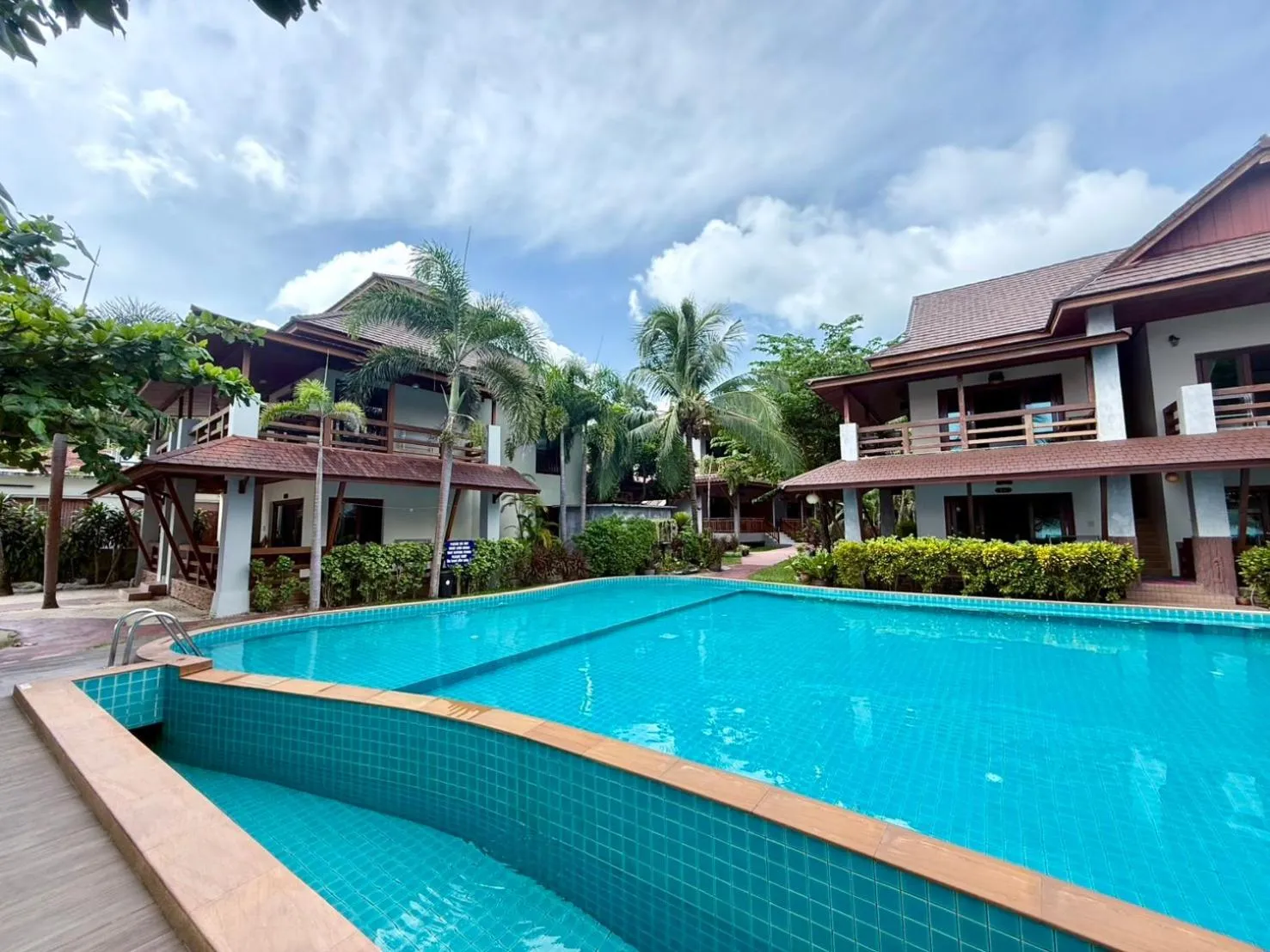 Pool view in Nice Beach Resort Koh Pha-ngan