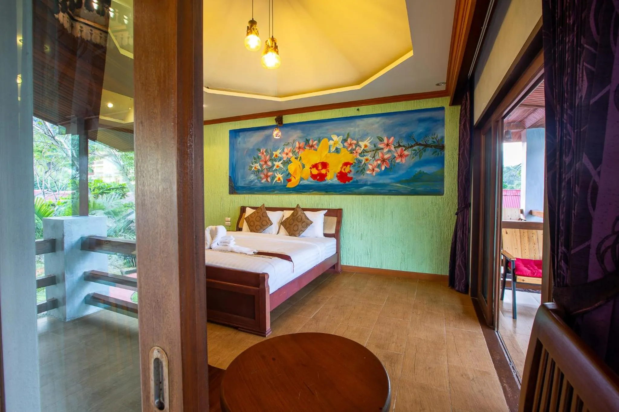 Bed in Nice Beach Resort Koh Pha-ngan