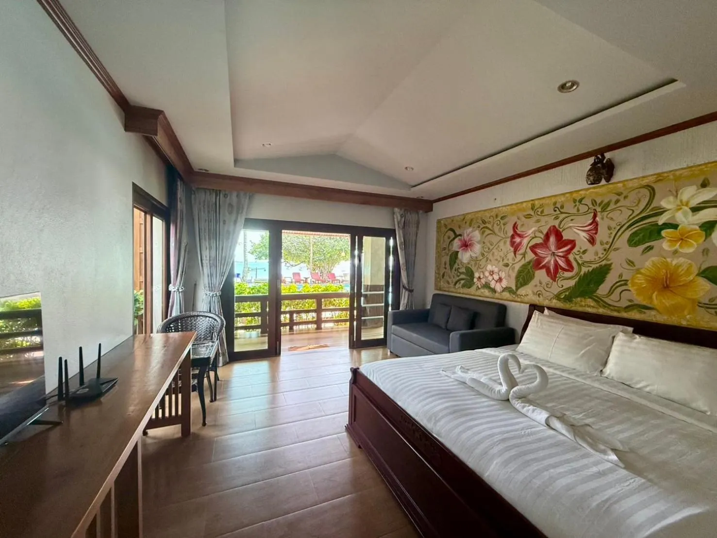 Photo of the whole room, Bed in Nice Beach Resort Koh Pha-ngan