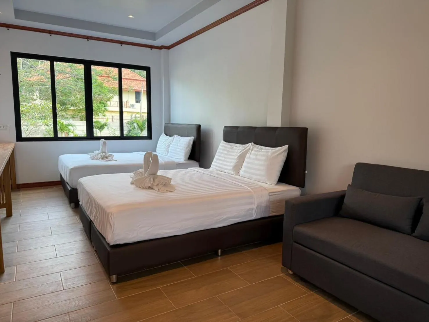 Bed in Nice Beach Resort Koh Pha-ngan