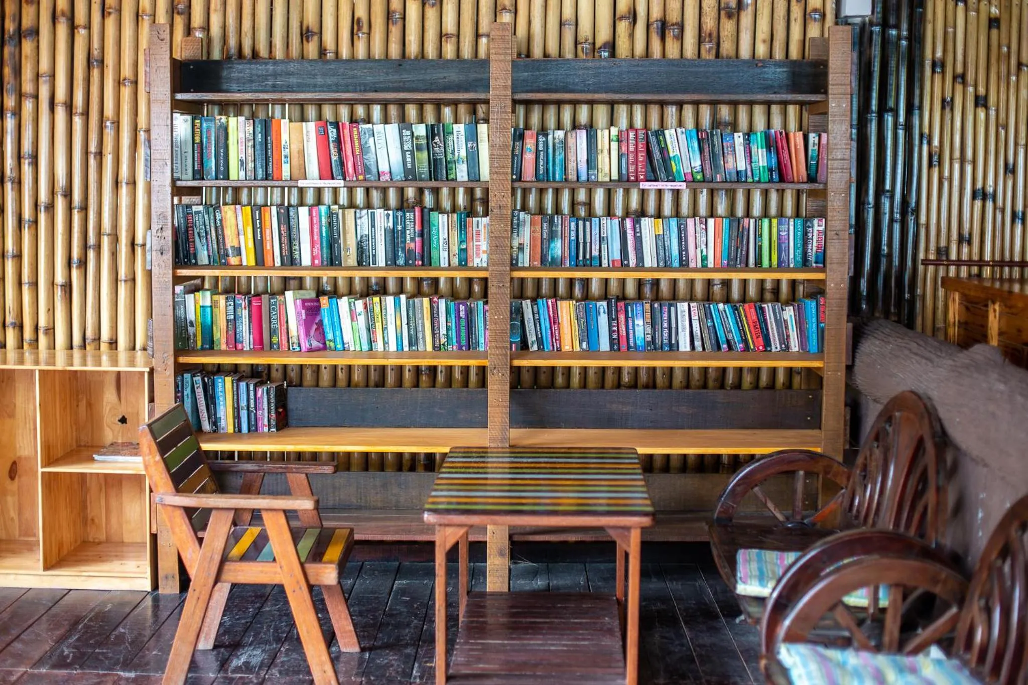 Library in Nice Beach Resort Koh Pha-ngan