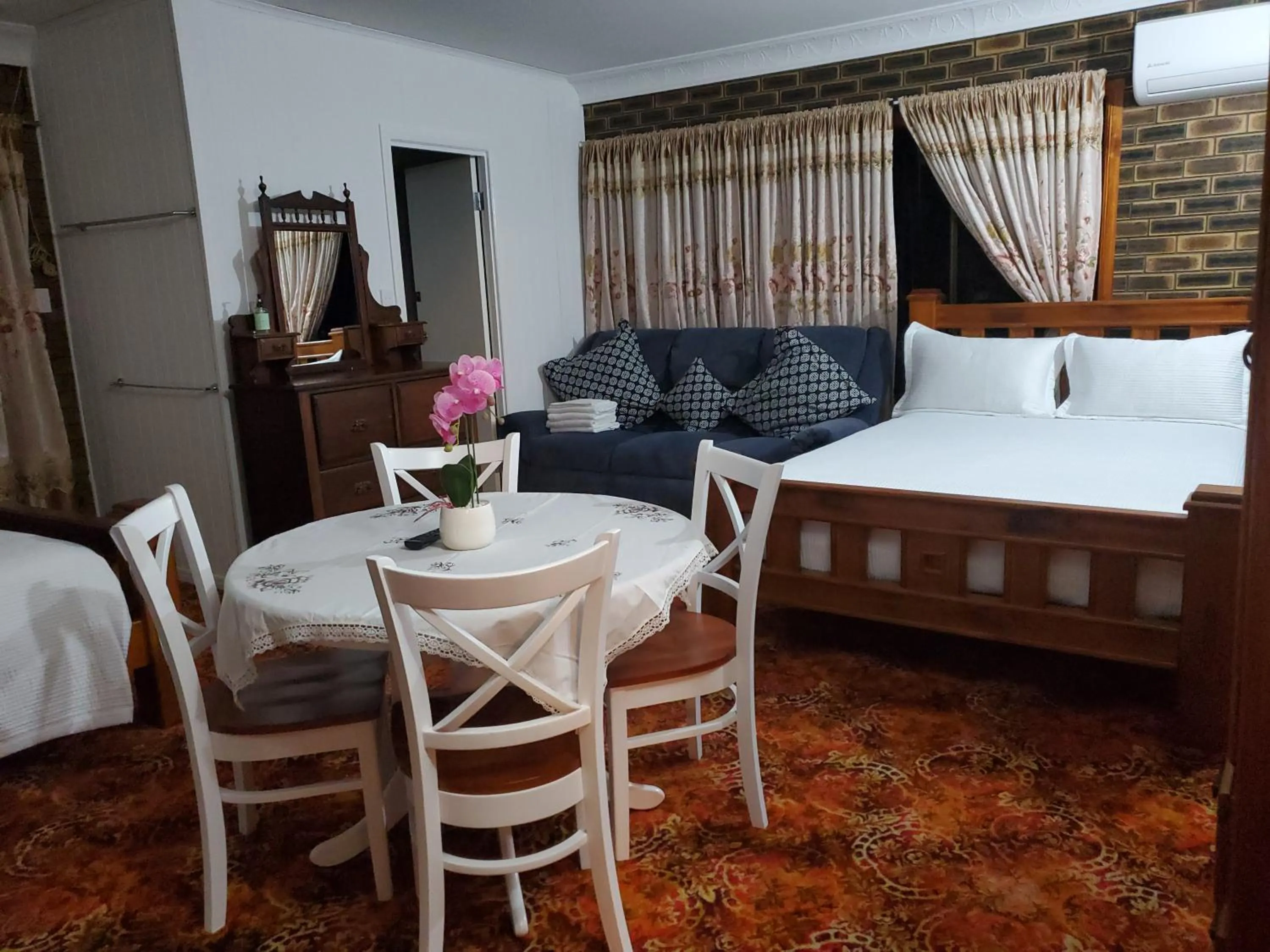 Lorac Bed and Breakfast