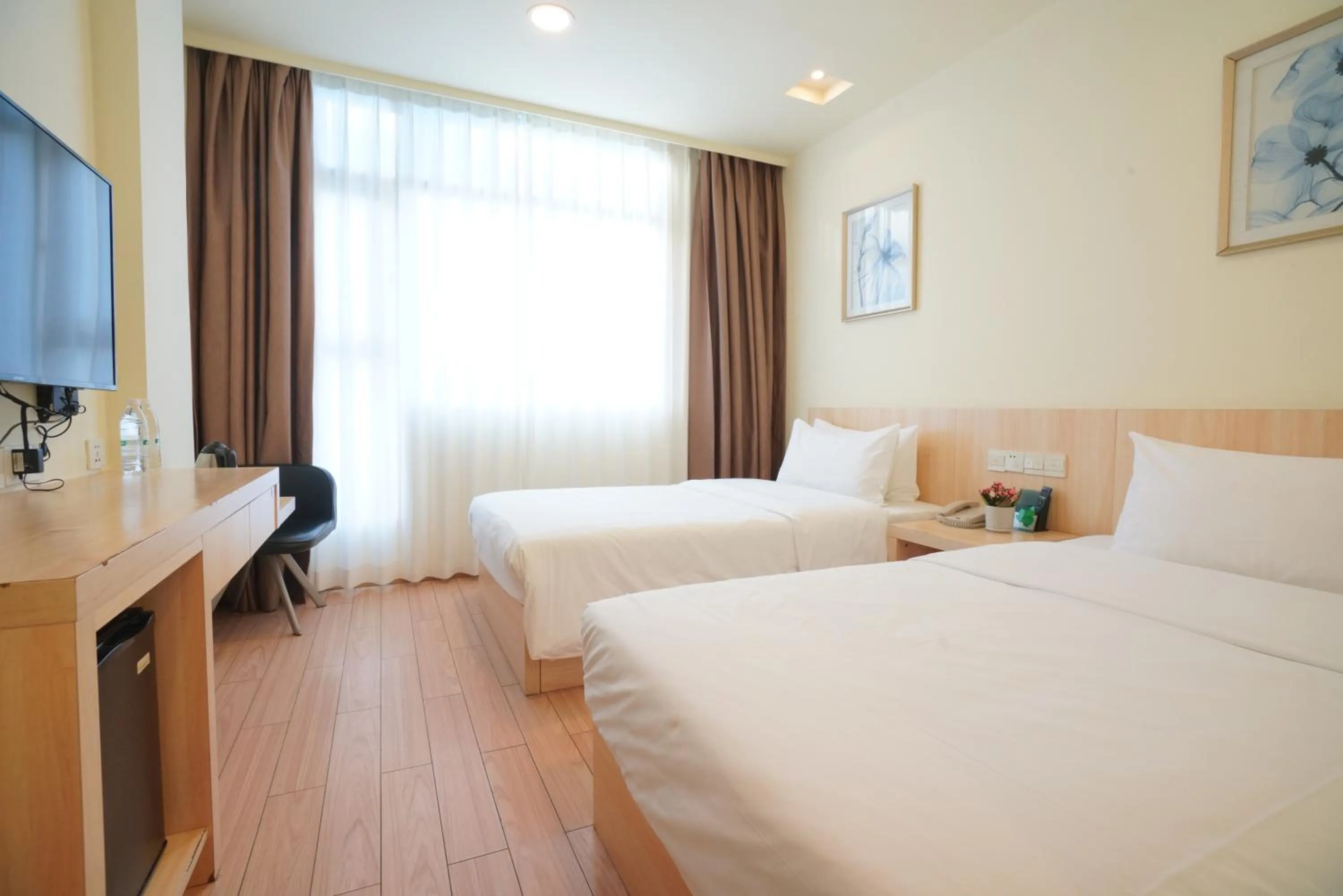 Boutique Twin Room in Guangdong Baiyun City Hotel