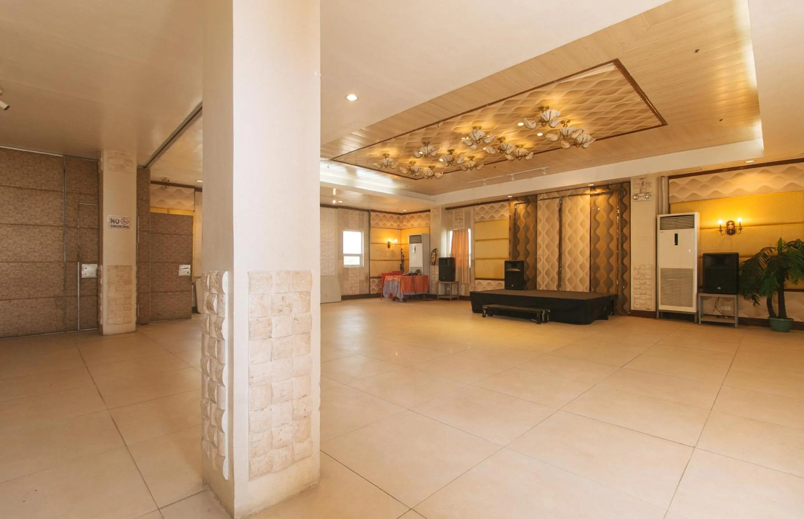 Banquet/Function facilities in RedDoorz Plus New Era Budget Hotel Mandaue former RedDoorz Plus near UV Mandaue Cebu