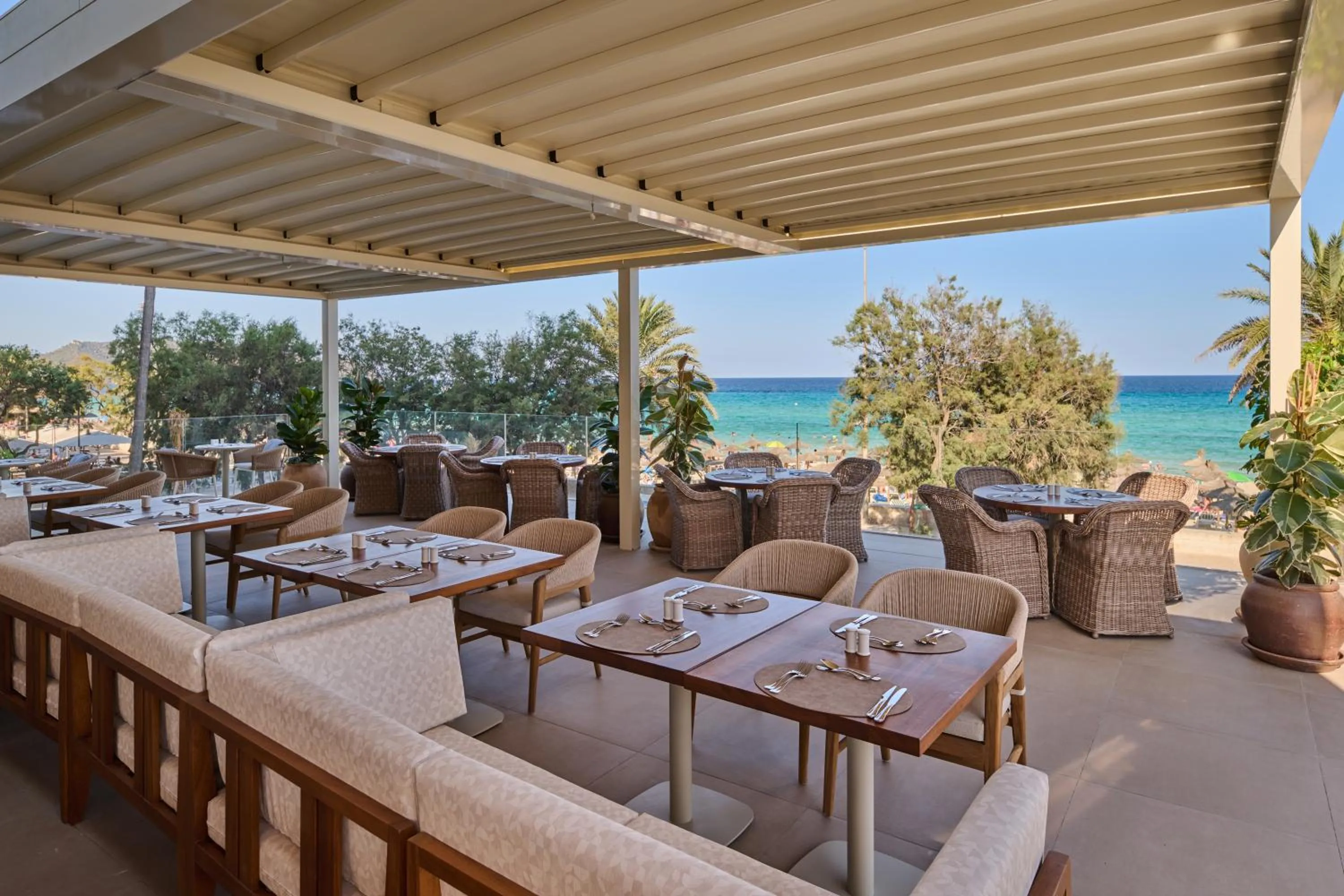 Restaurant/places to eat in Hipotels Don Juan