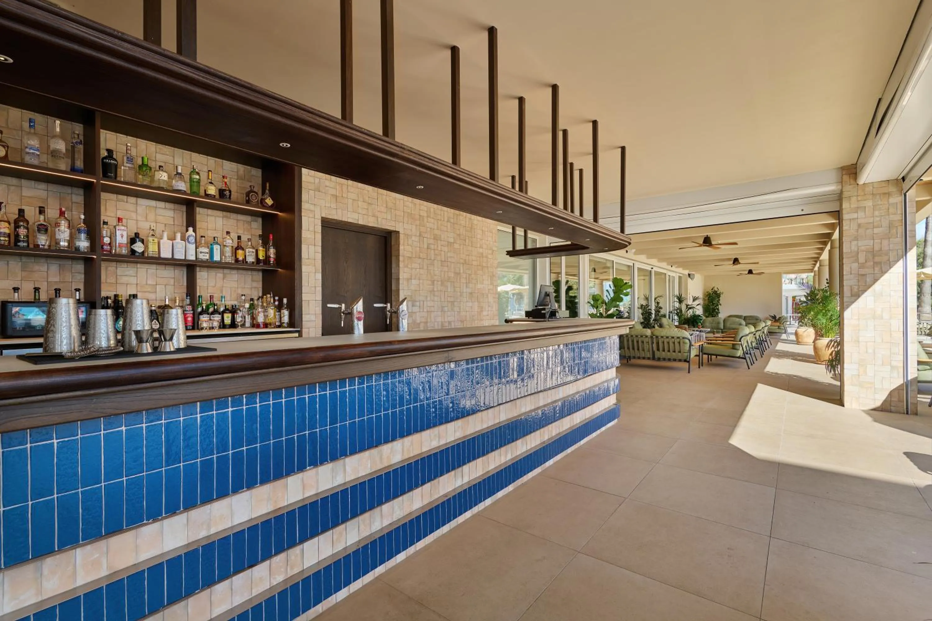 Restaurant/places to eat in Hipotels Don Juan