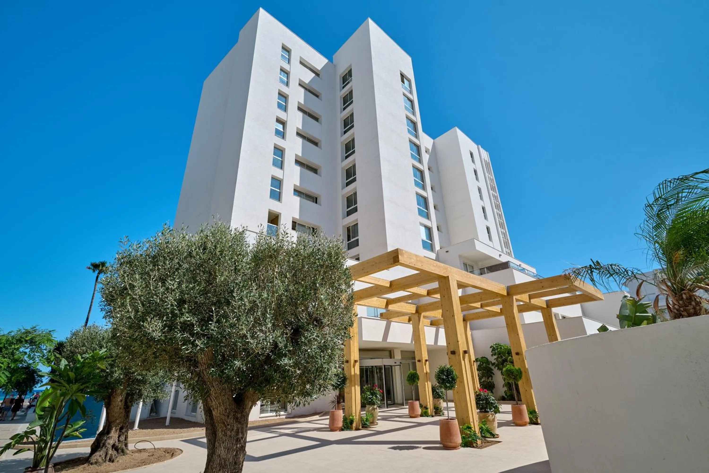 Property building in Hipotels Don Juan