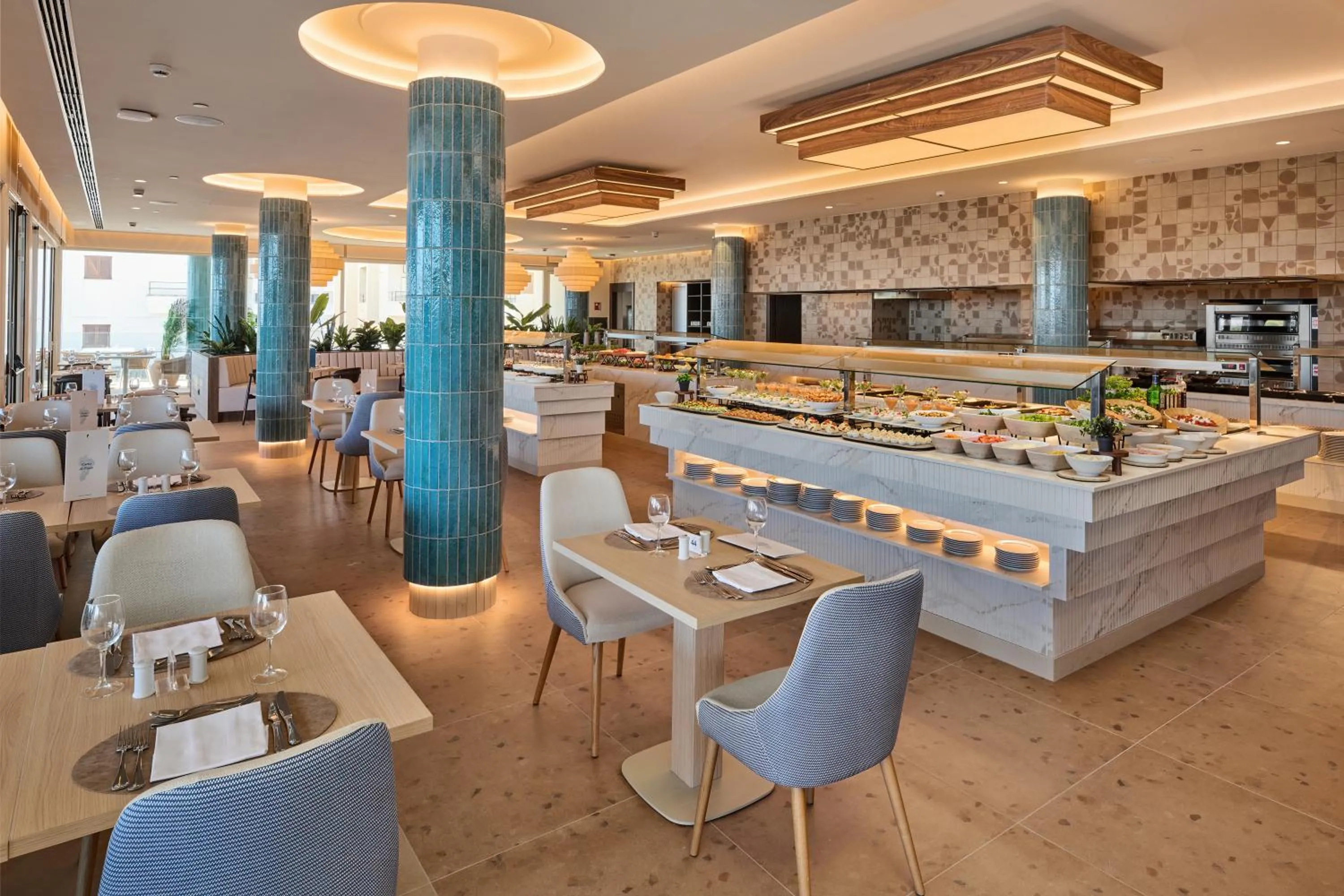 Restaurant/places to eat in Hipotels Don Juan